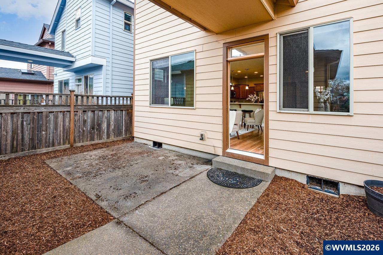 3060 SE Everglade St