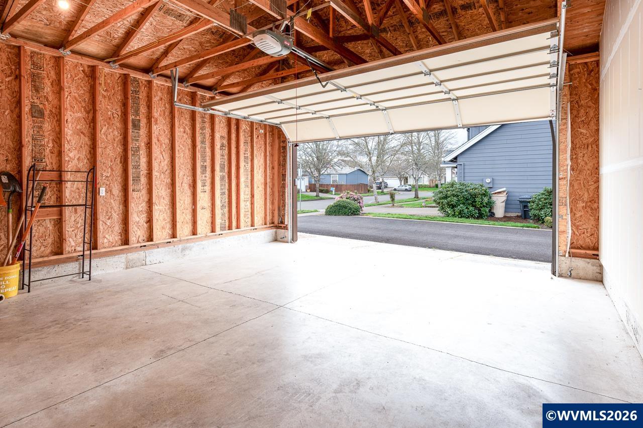 3060 SE Everglade St