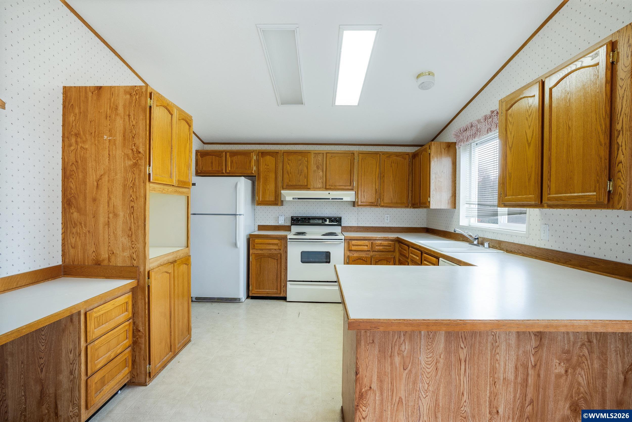 4639 E Knox Butte Rd, Albany, OR, 97322