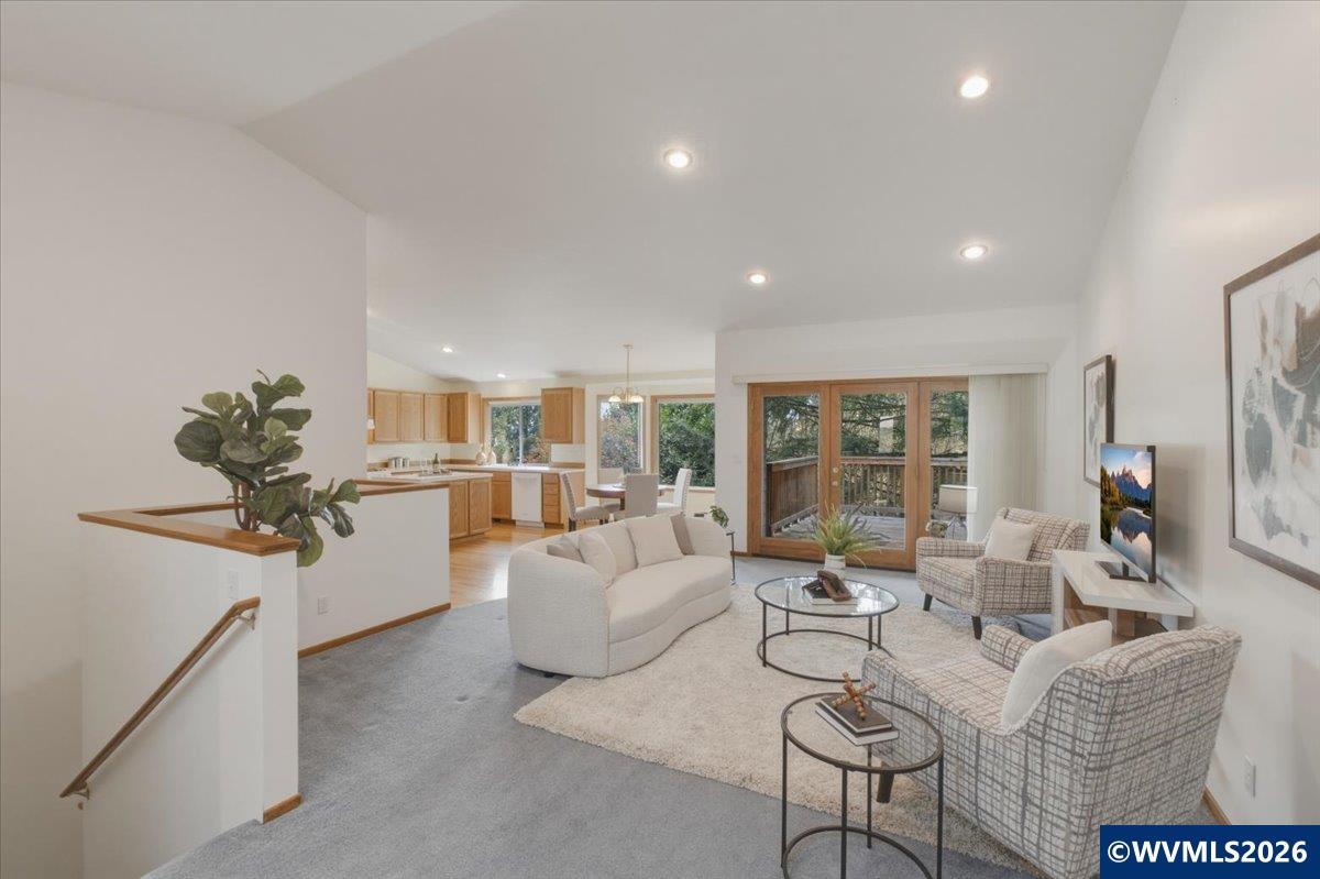 1075 NW Charlemagne Pl, Corvallis, OR, 97330