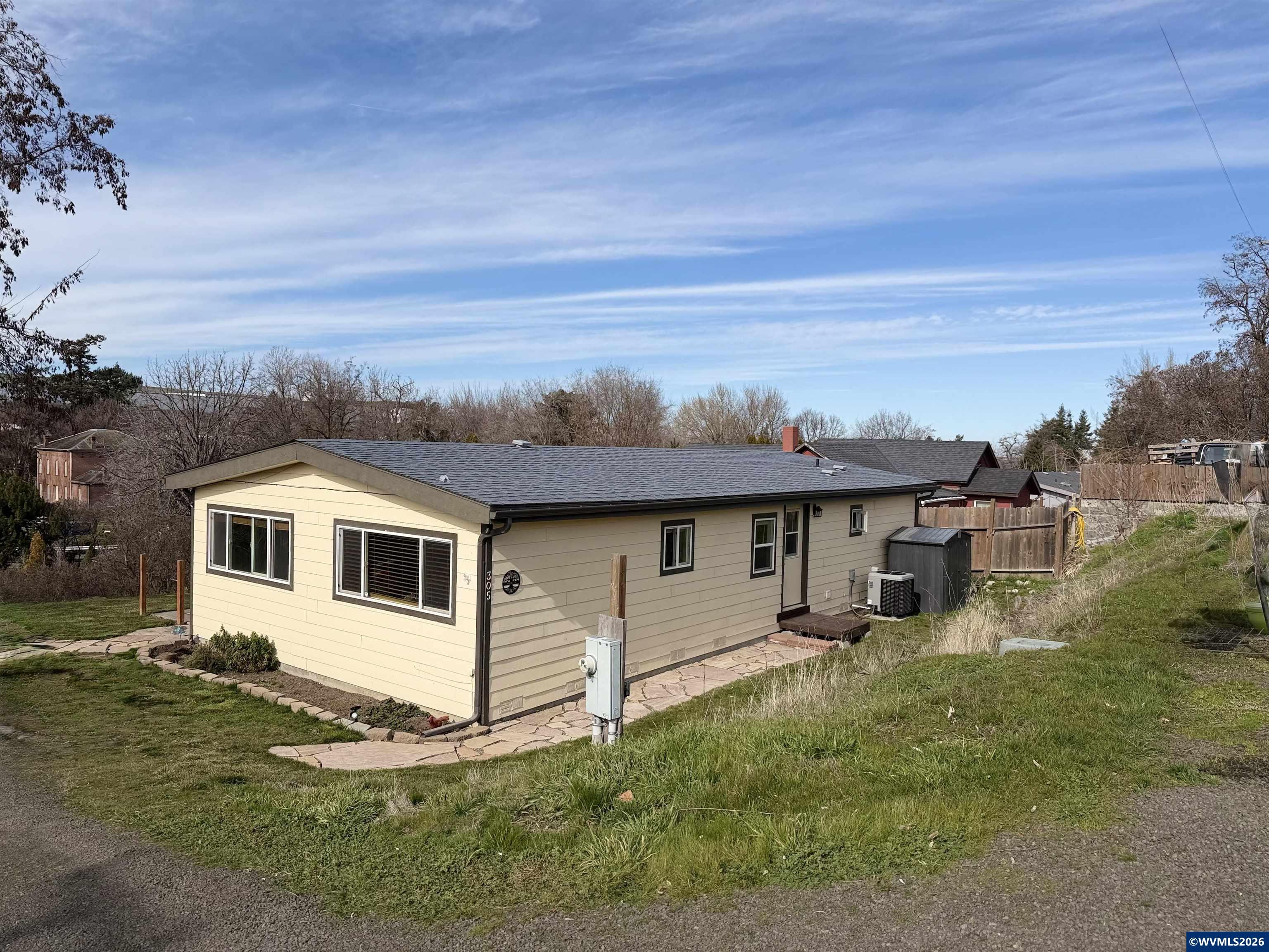 1282 E 3RD ST UNIT 83, Lafayette, OR, 97127