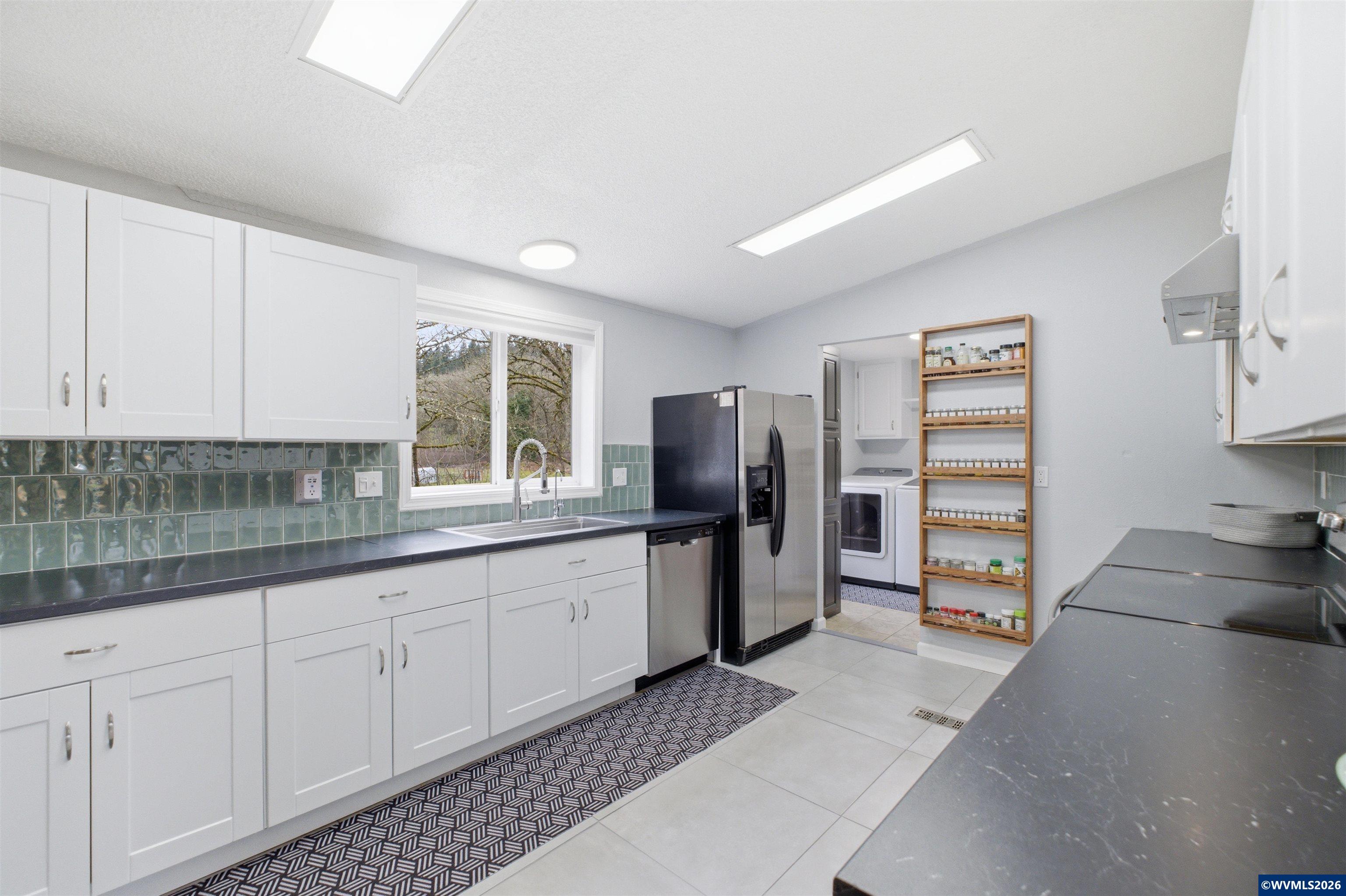 420 Rainwater Ln, Albany, OR, 97321