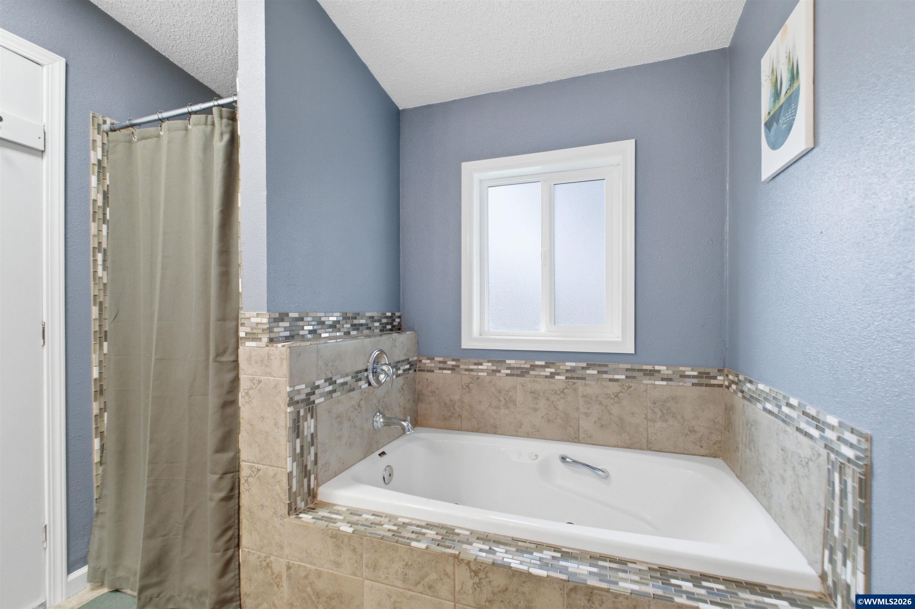 420 Rainwater Ln, Albany, OR, 97321
