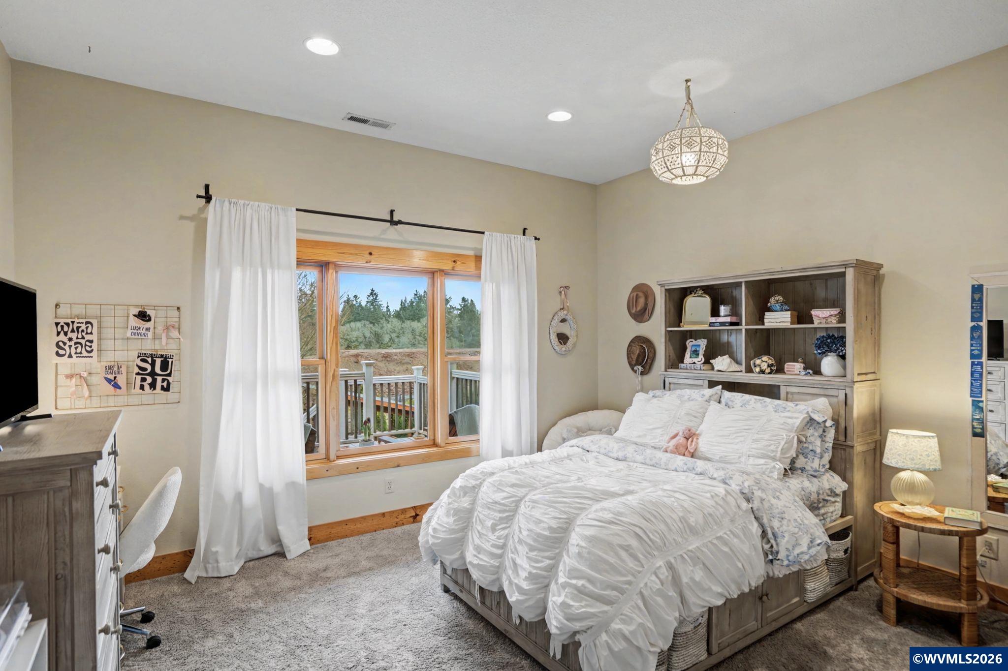 1970 NW Landaggard Dr, Salem, OR, 97304