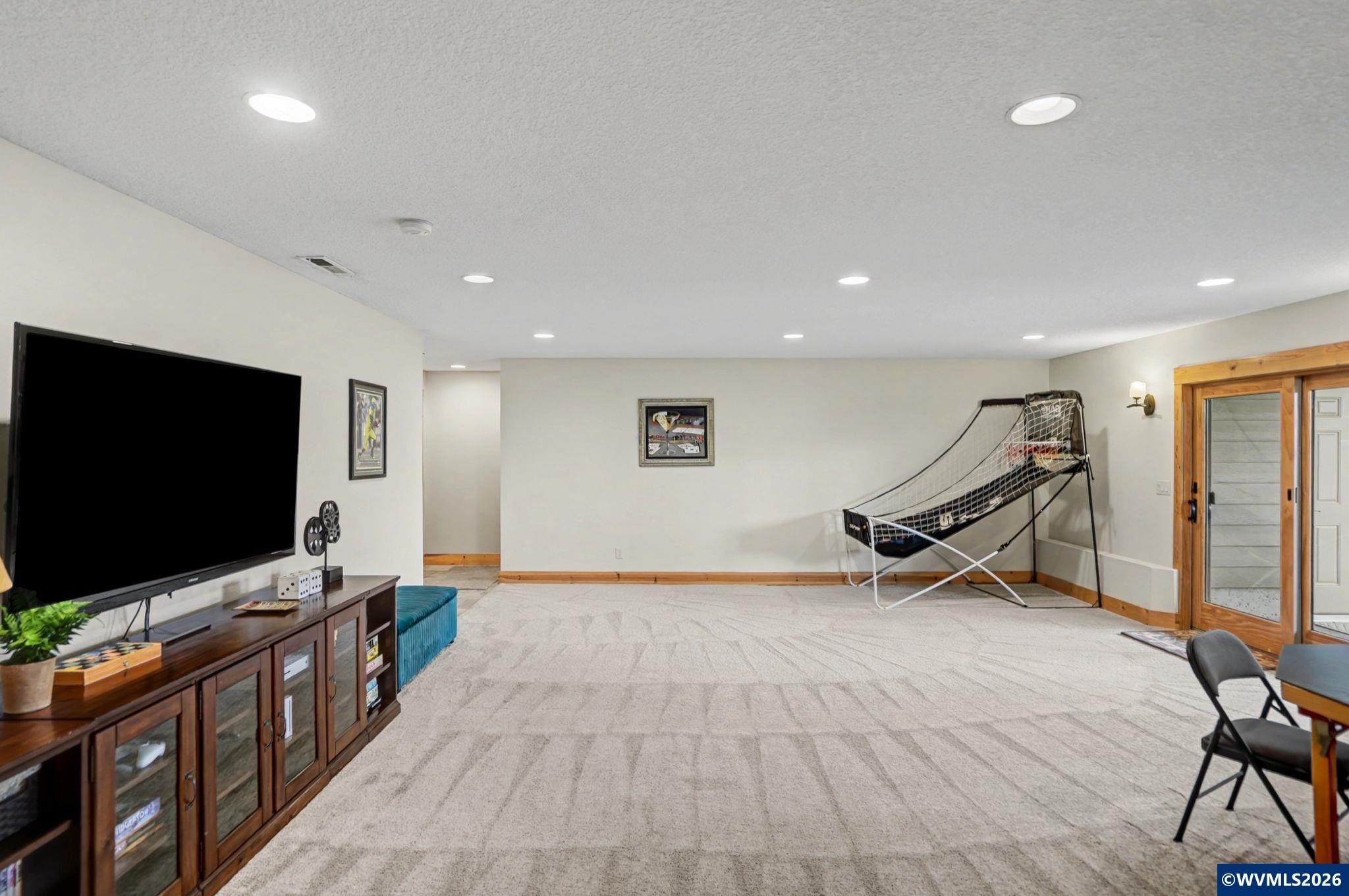 1970 NW Landaggard Dr, Salem, OR, 97304