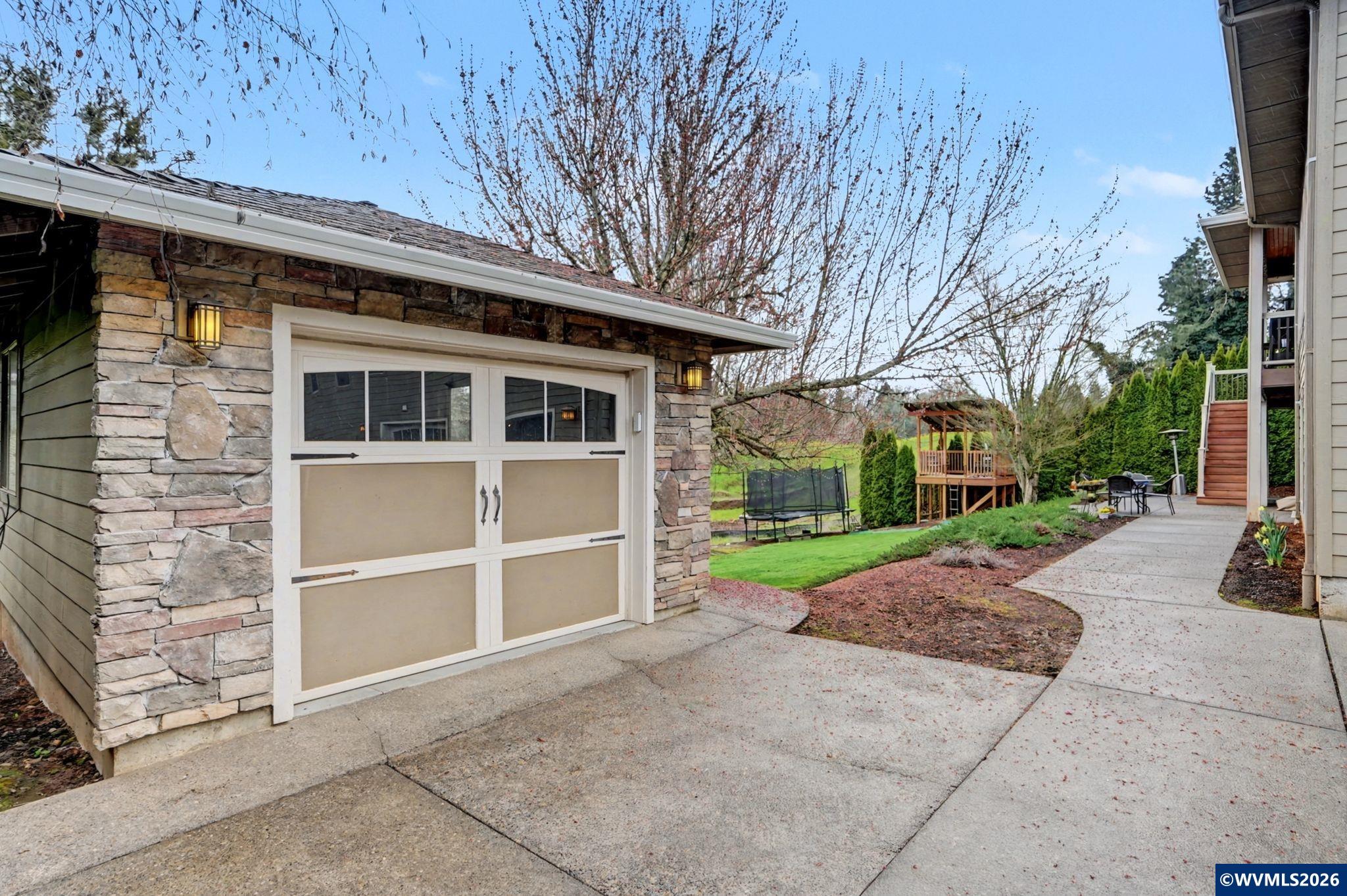 1970 NW Landaggard Dr, Salem, OR, 97304