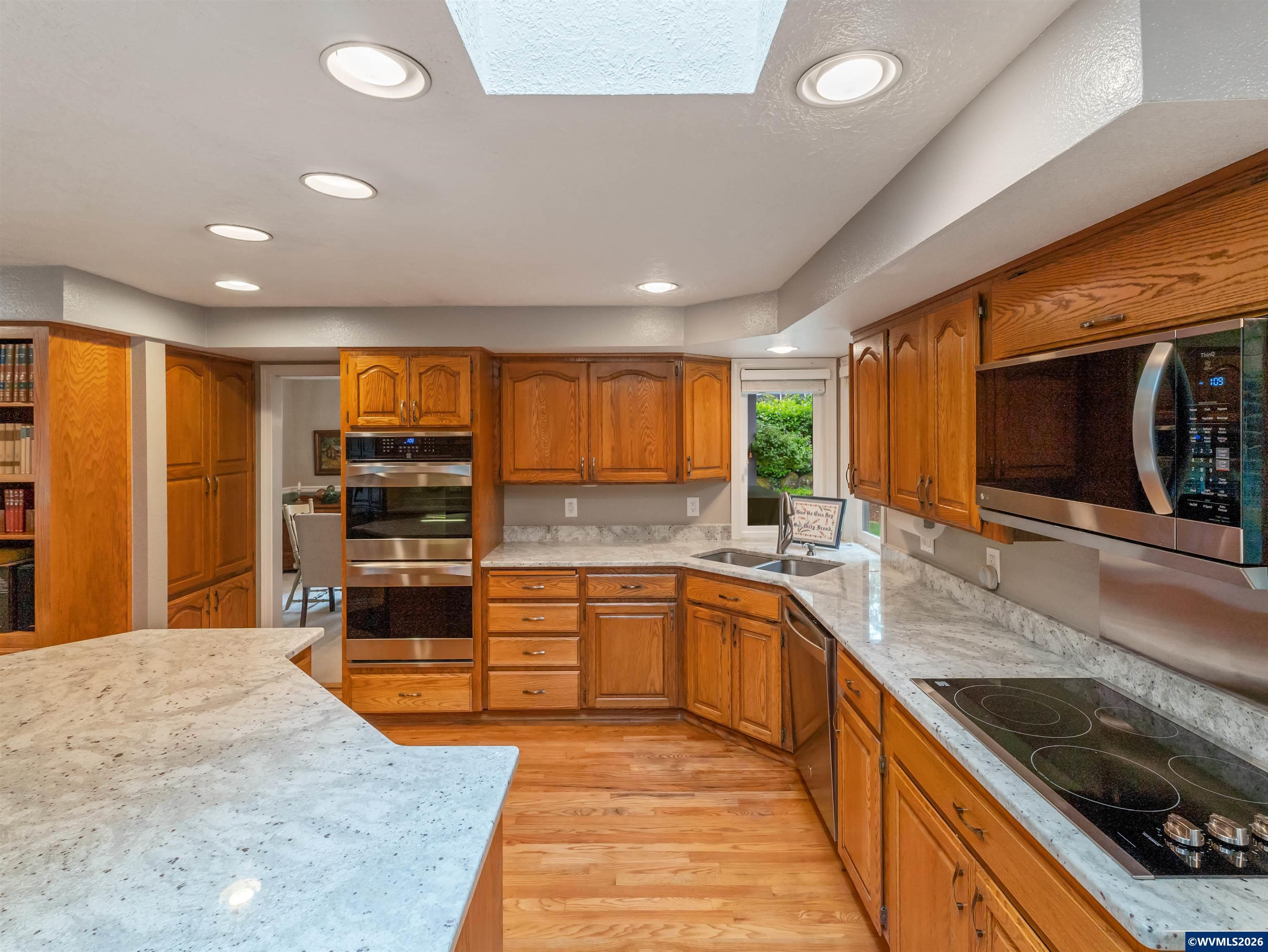 4886 Sage Hen Cir, Lake Oswego, OR, 97035