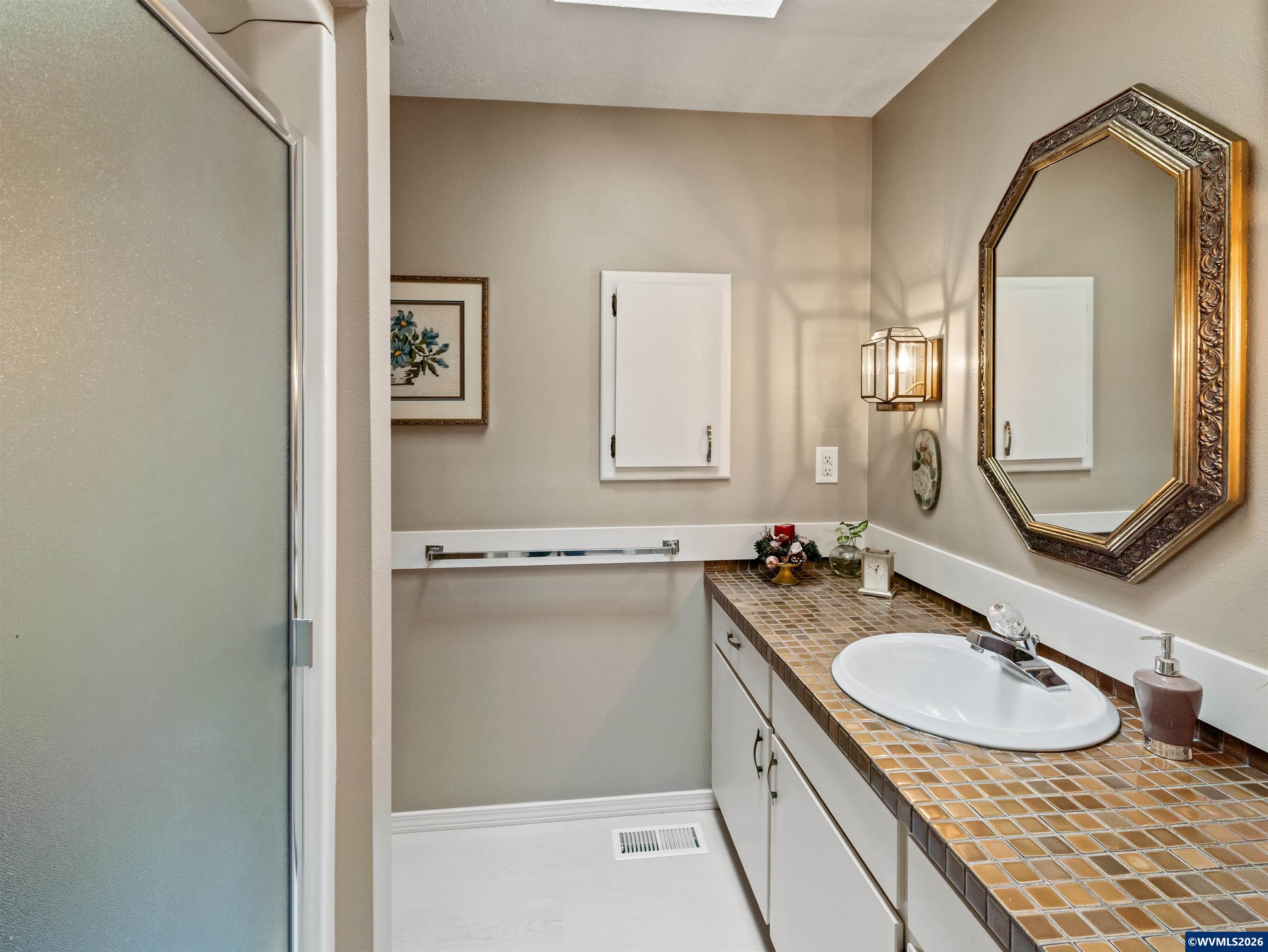 4886 Sage Hen Cir, Lake Oswego, OR, 97035