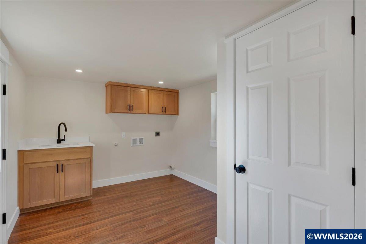 319 SW Church St, Dallas, OR, 97338