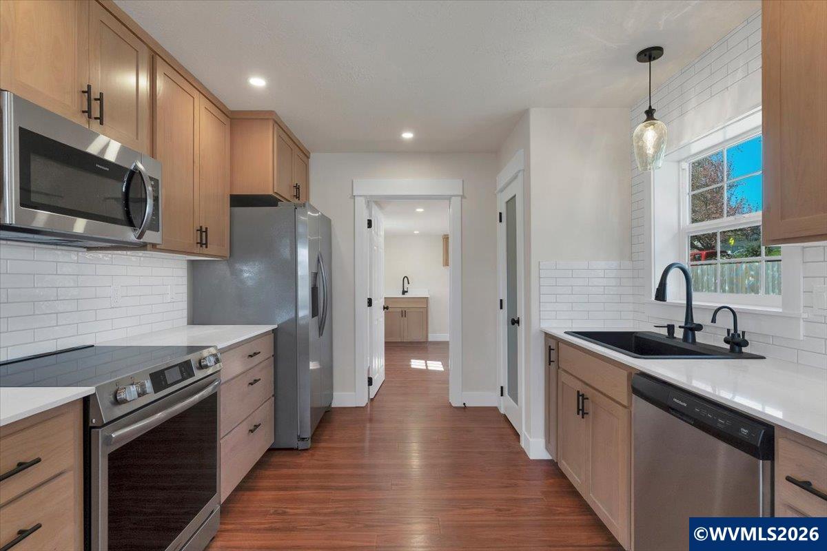 319 SW Church St, Dallas, OR, 97338