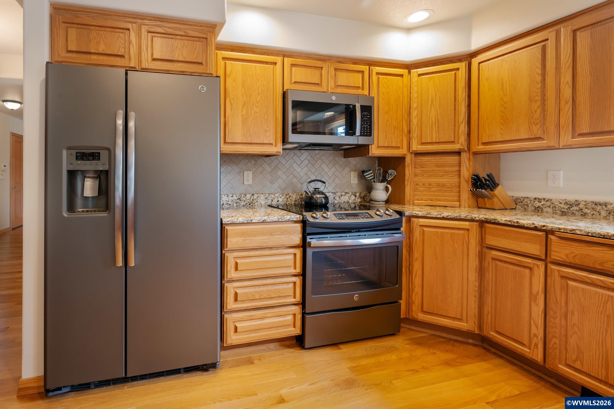 1115 Skookum Dr, Silverton, OR, 97381