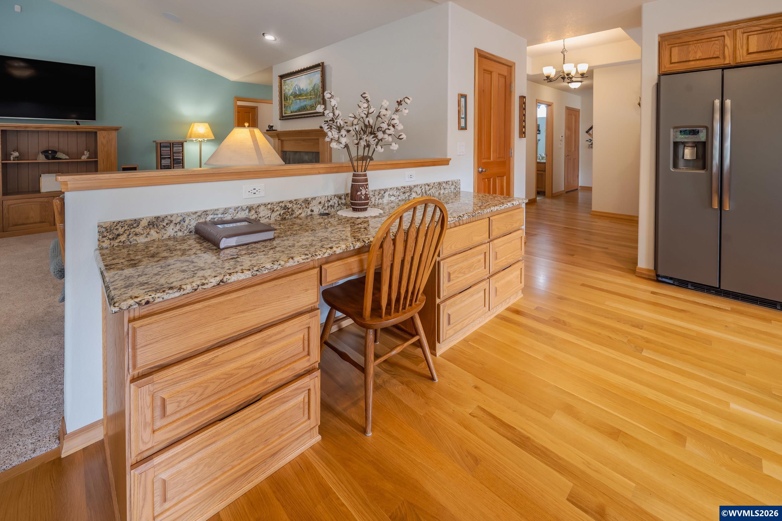 1115 Skookum Dr, Silverton, OR, 97381