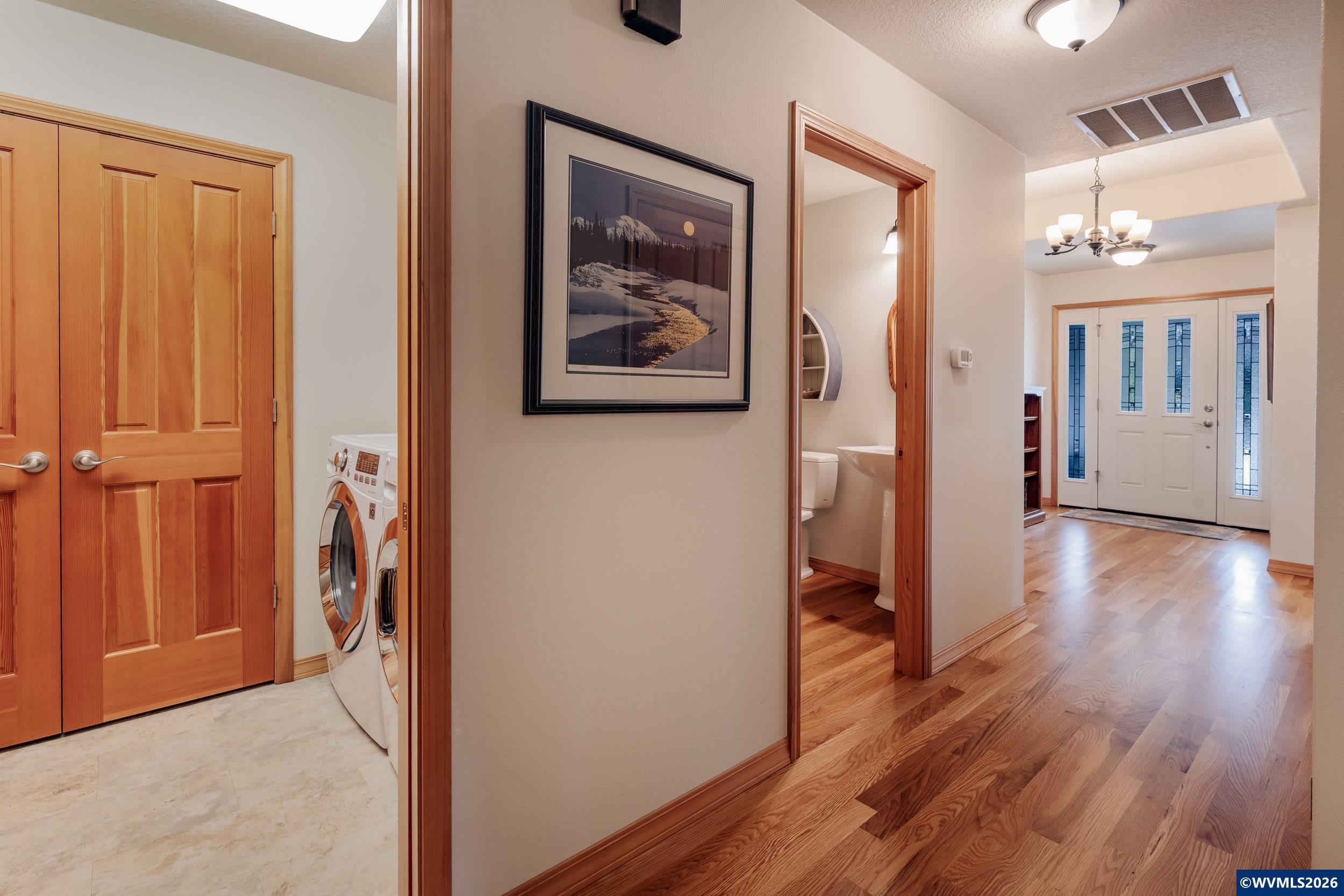 1115 Skookum Dr, Silverton, OR, 97381