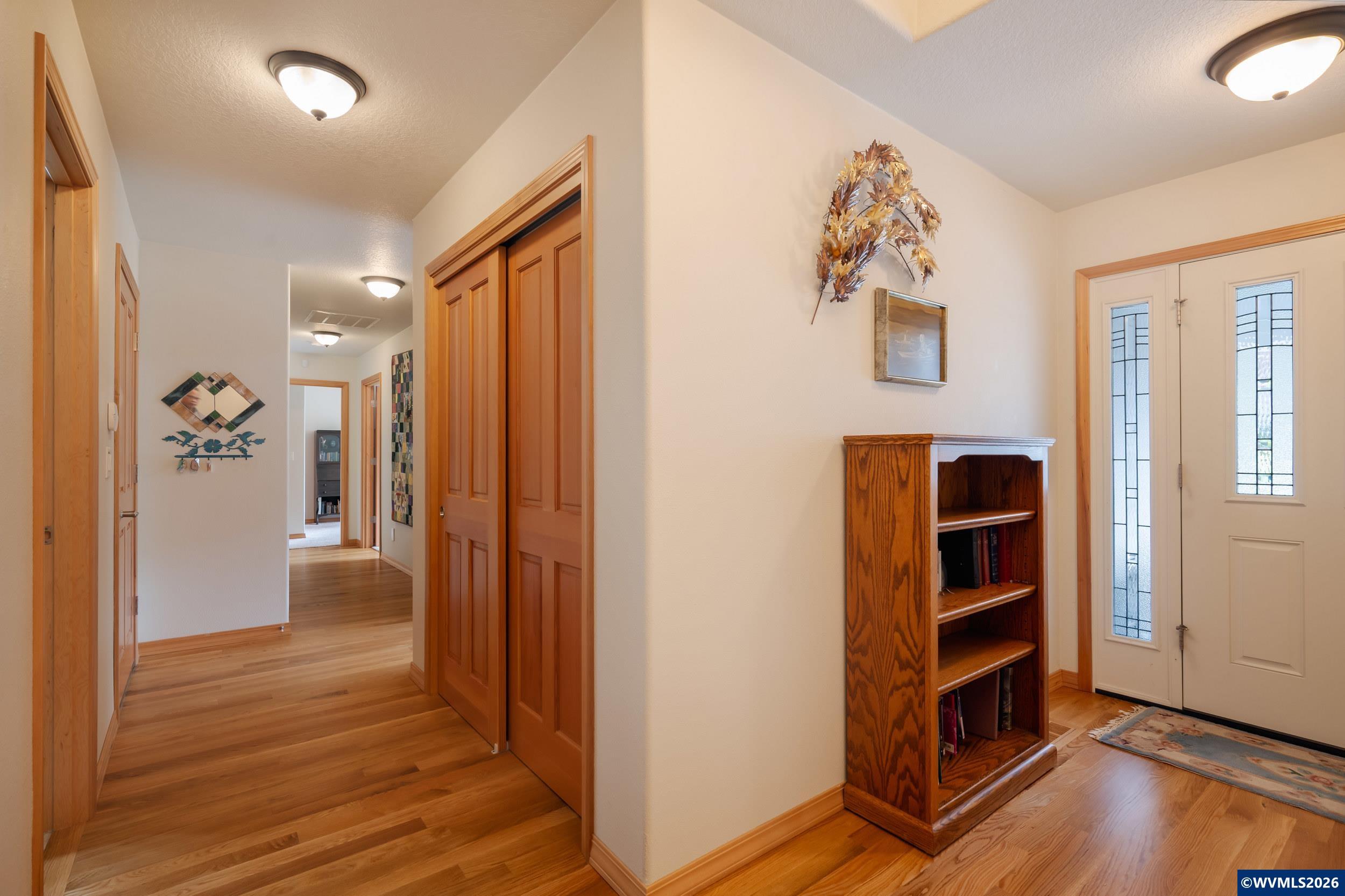 1115 Skookum Dr, Silverton, OR, 97381