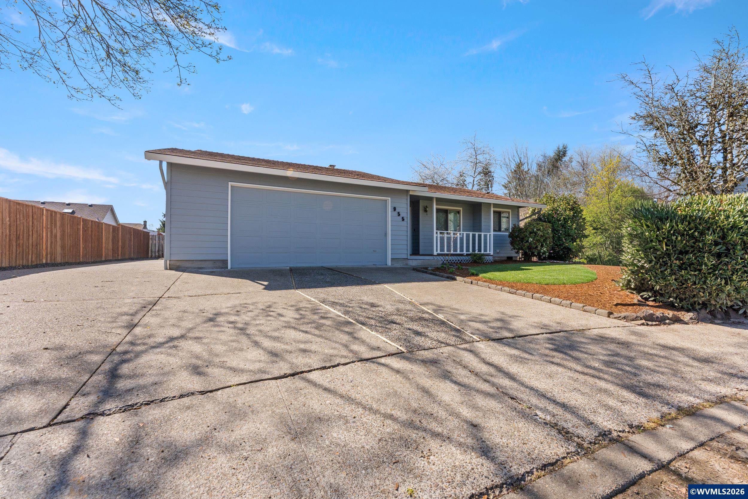 955 NE Wildflower St, Salem, OR, 97301