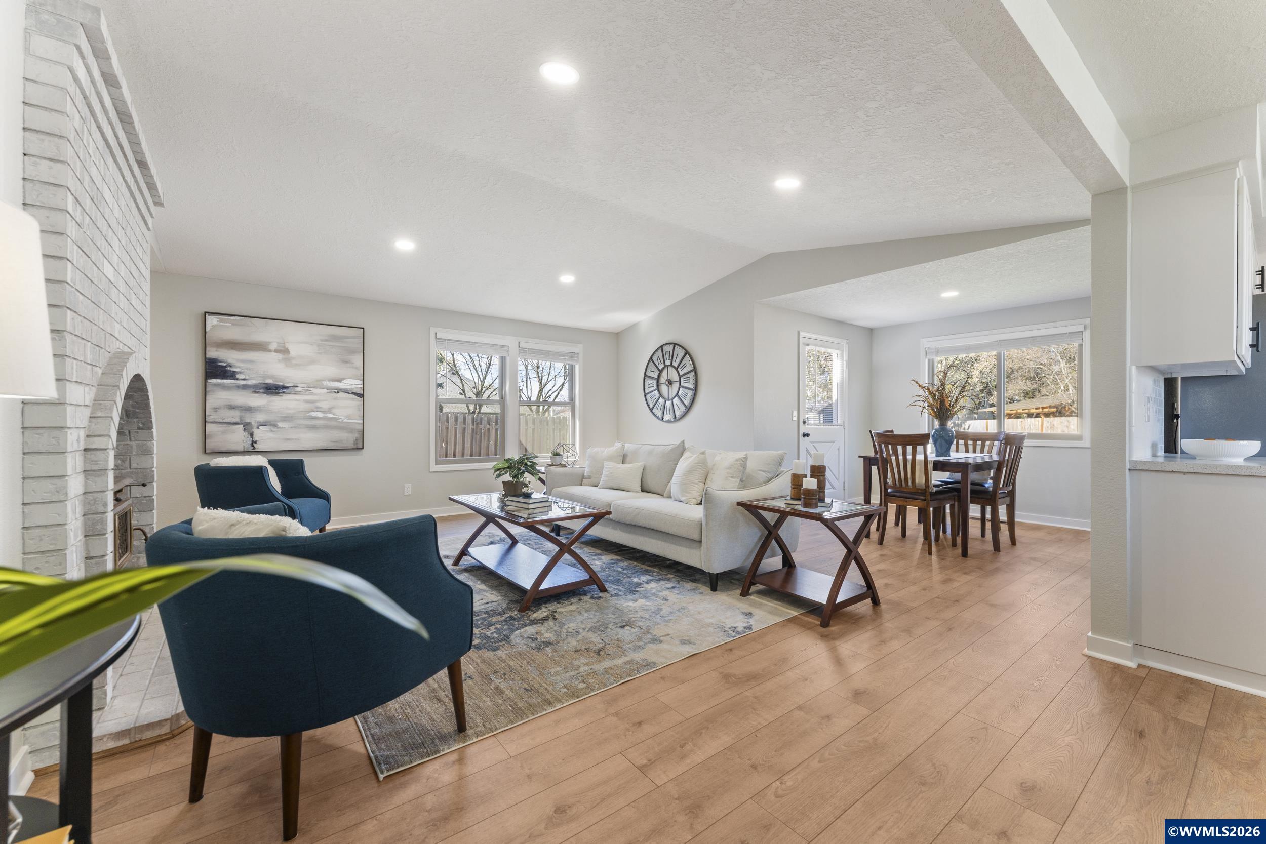 955 NE Wildflower St, Salem, OR, 97301