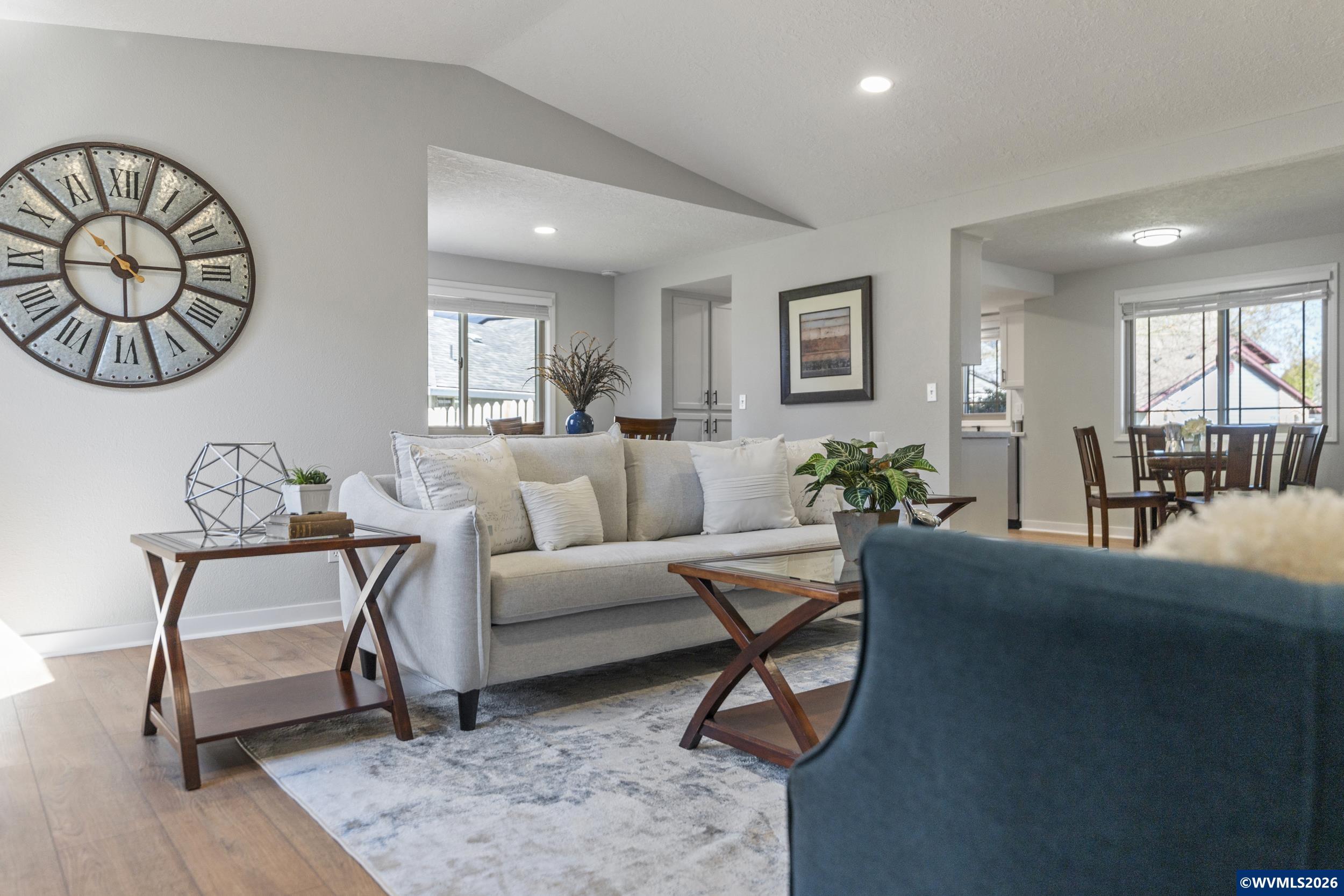 955 NE Wildflower St, Salem, OR, 97301