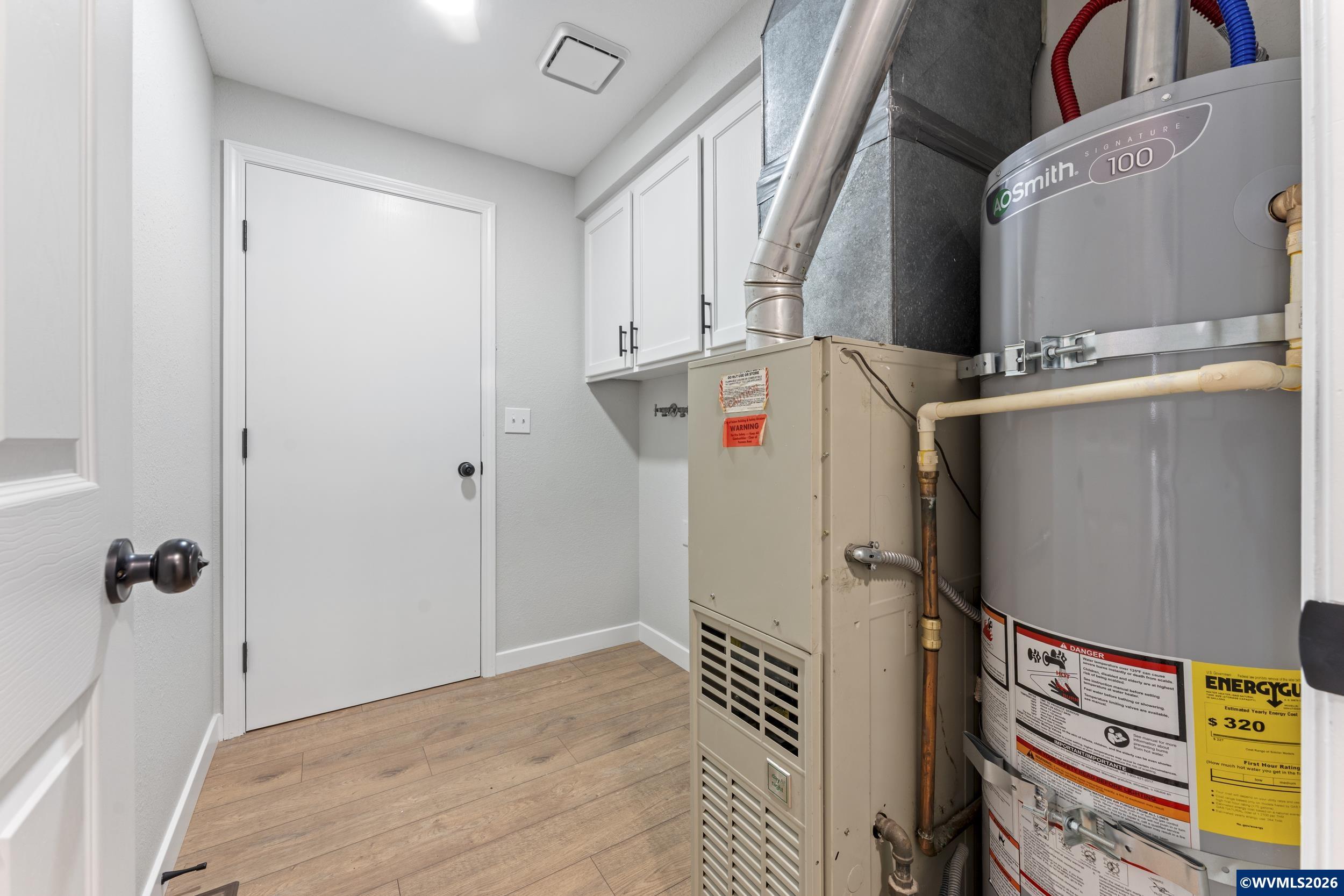 955 NE Wildflower St, Salem, OR, 97301