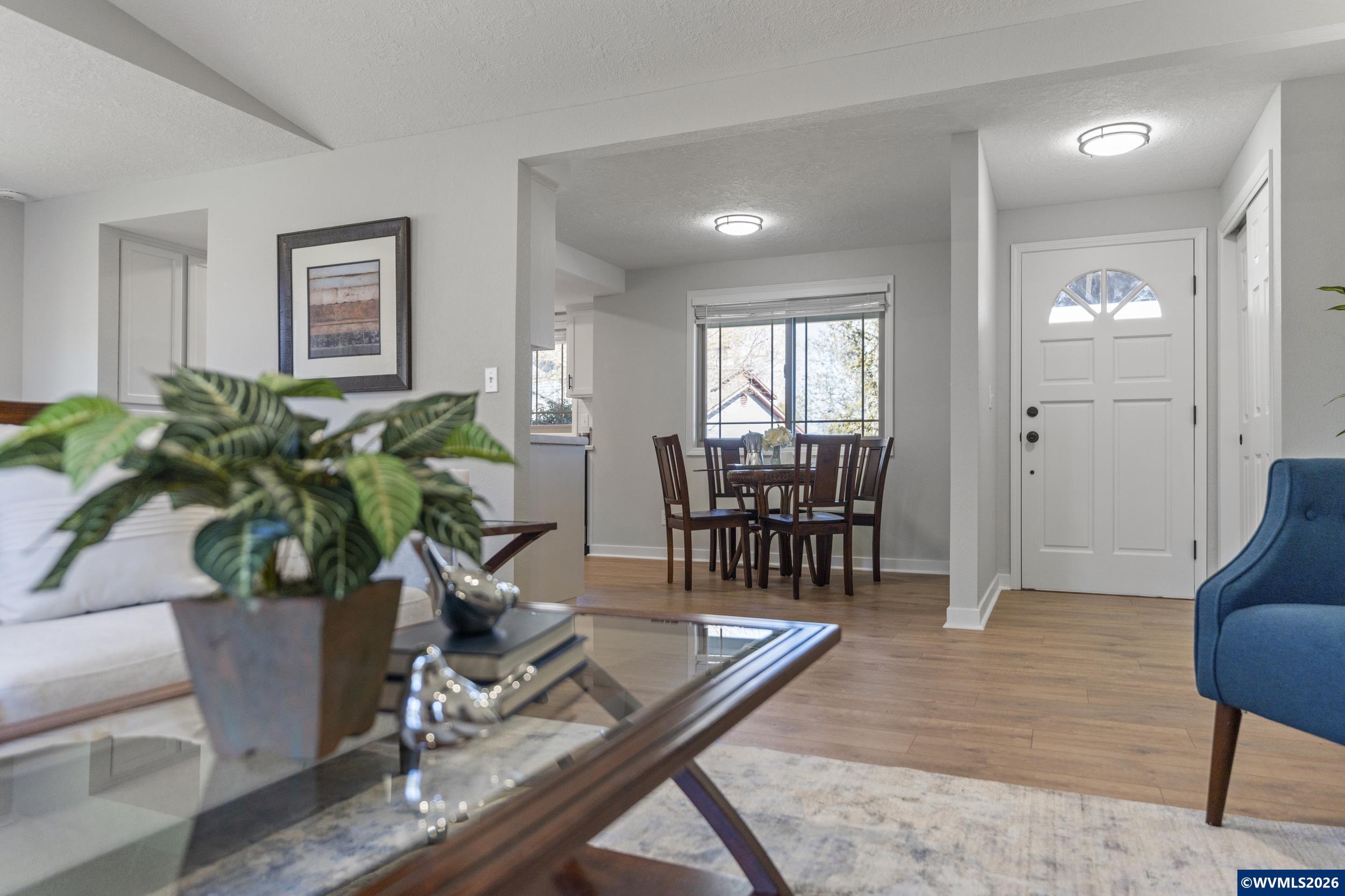 955 NE Wildflower St, Salem, OR, 97301