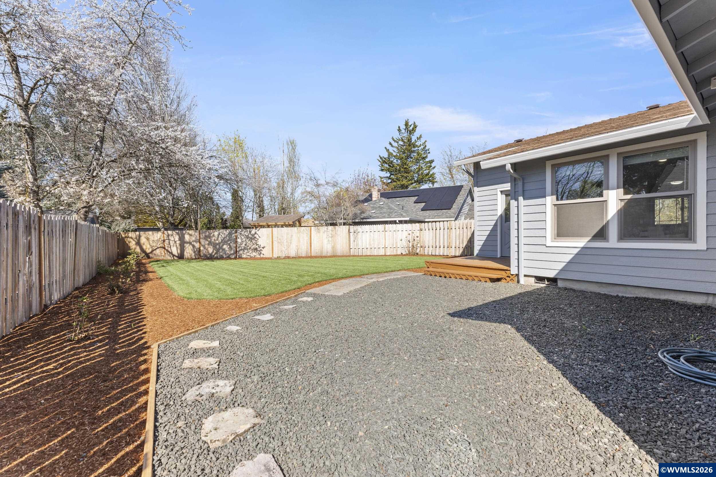 955 NE Wildflower St, Salem, OR, 97301