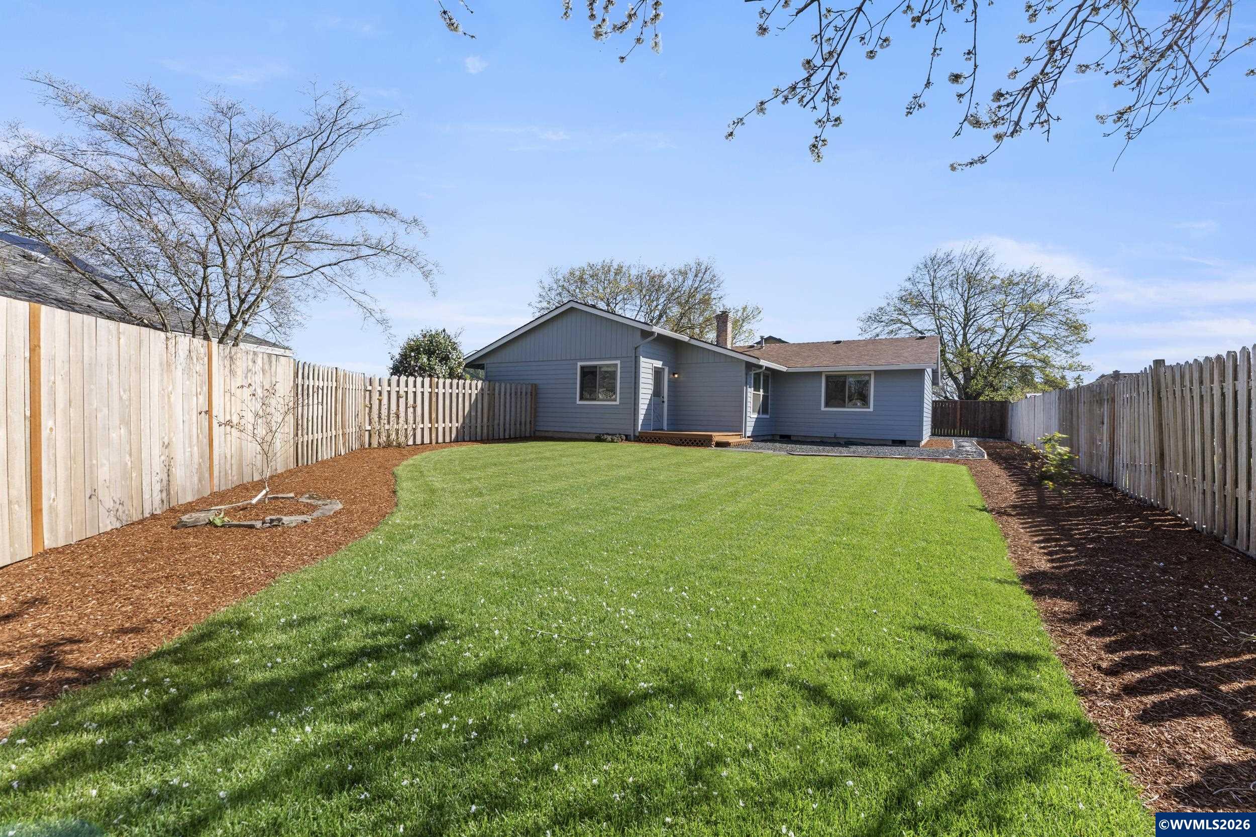 955 NE Wildflower St, Salem, OR, 97301