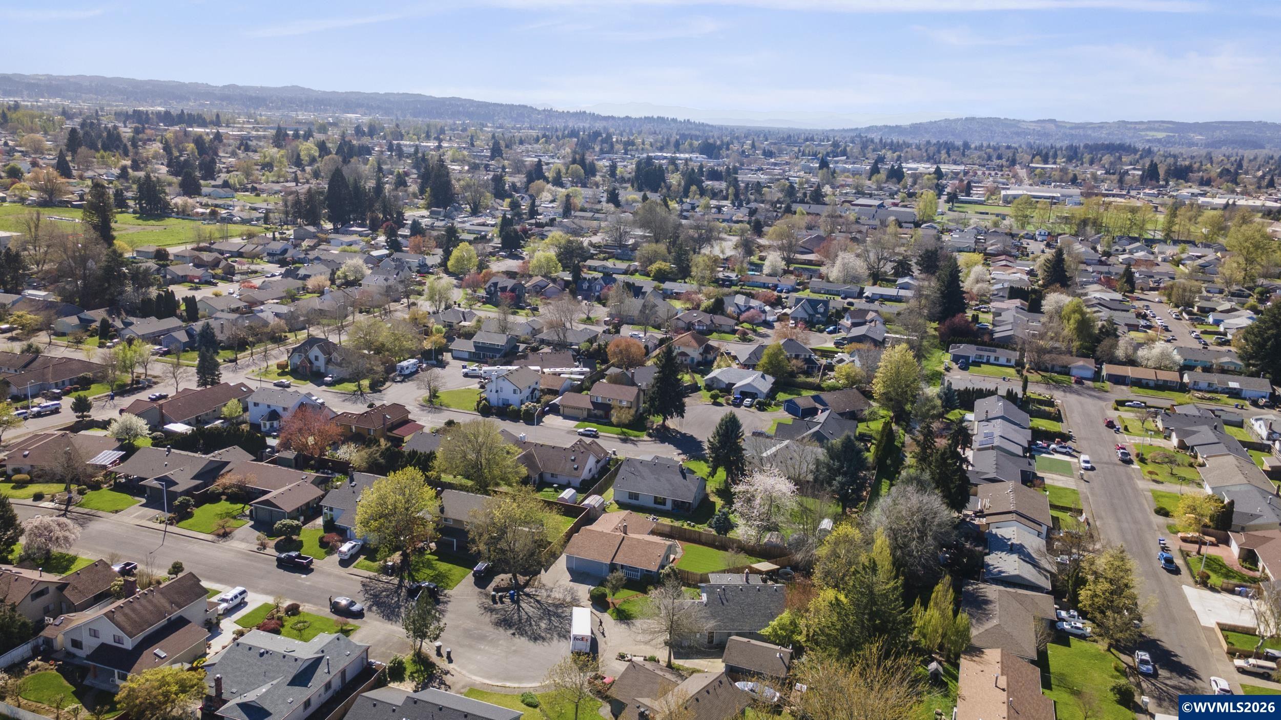 955 NE Wildflower St, Salem, OR, 97301