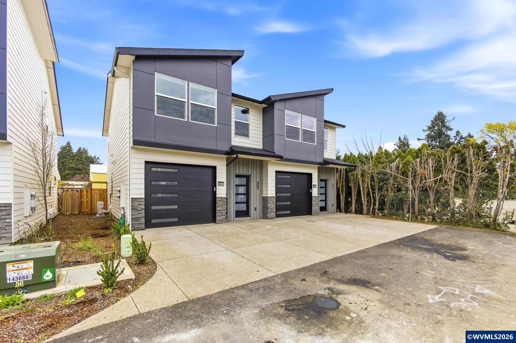 4845 & 4847 Elvira Pl