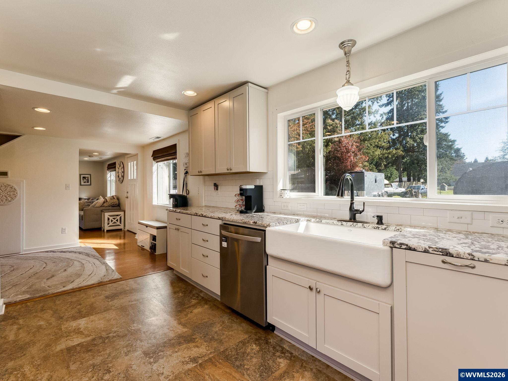 3249 NE 64th Pl, Salem, OR, 97305