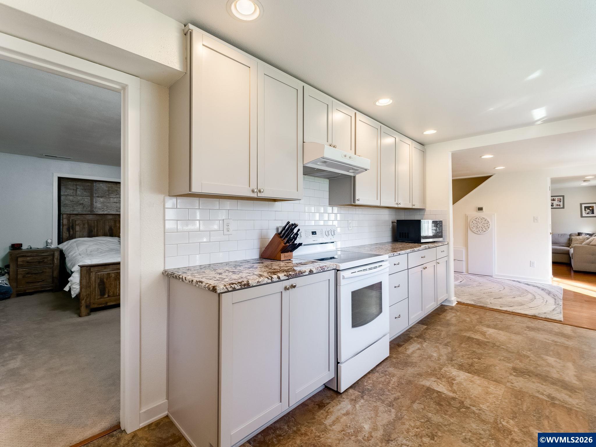 3249 NE 64th Pl, Salem, OR, 97305