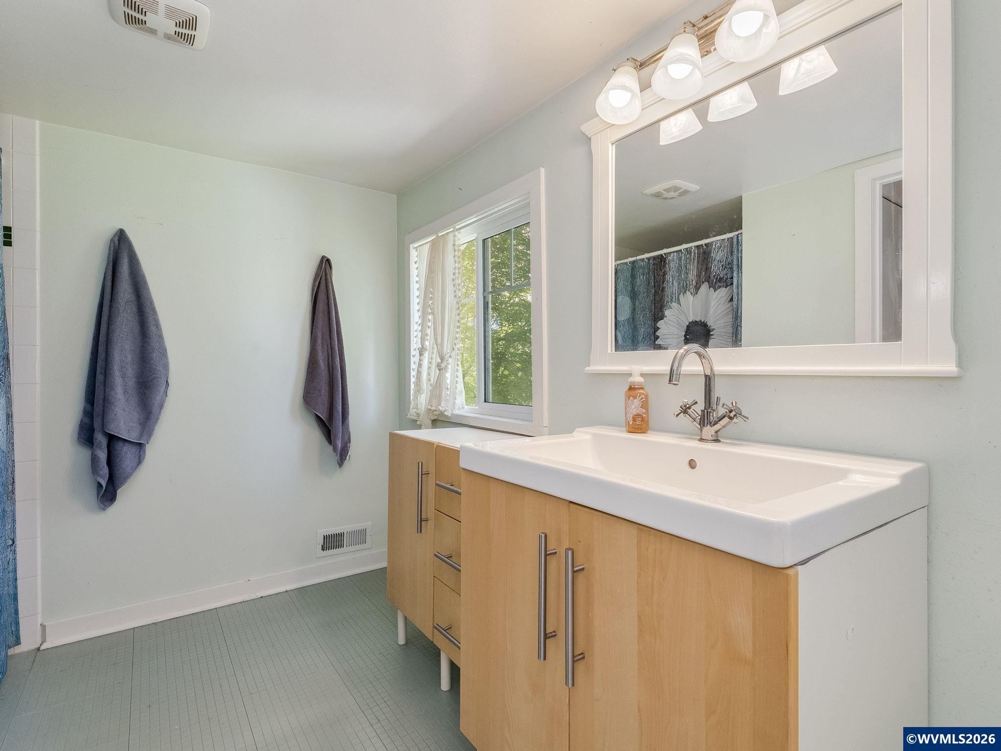 3249 NE 64th Pl, Salem, OR, 97305