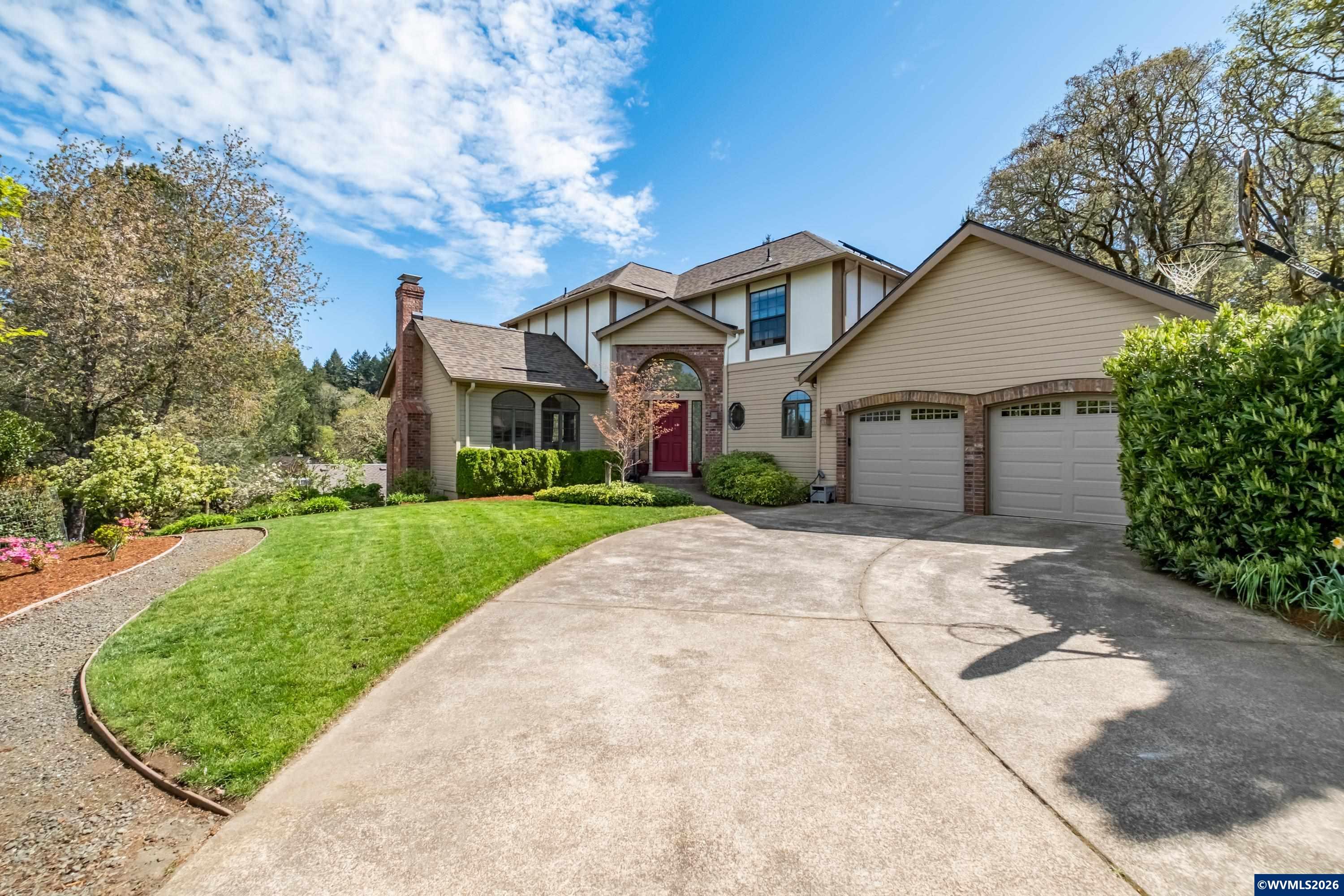 2153 NW Kari Pl