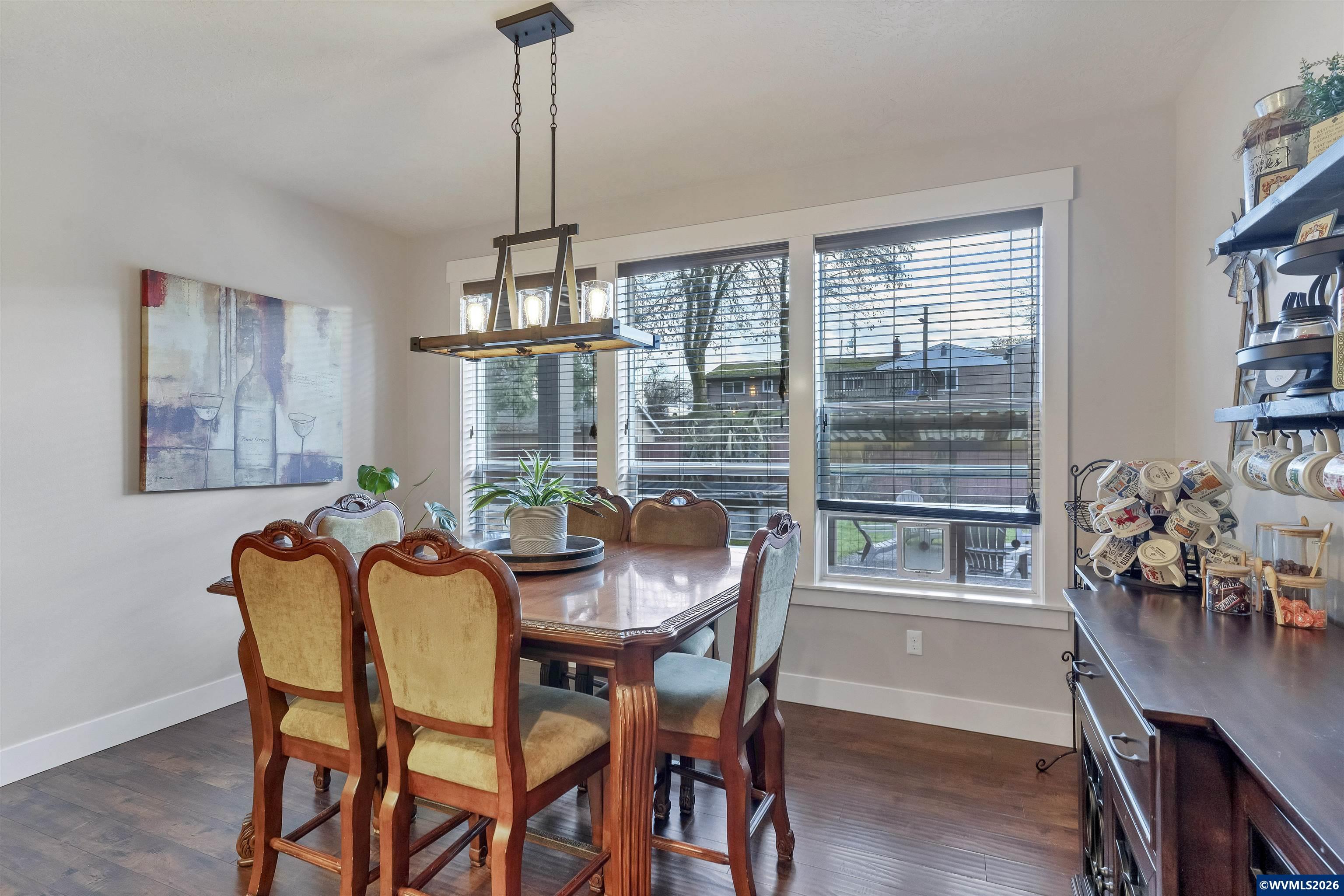 1465 SE Greening Dr, Dallas, OR, 97338