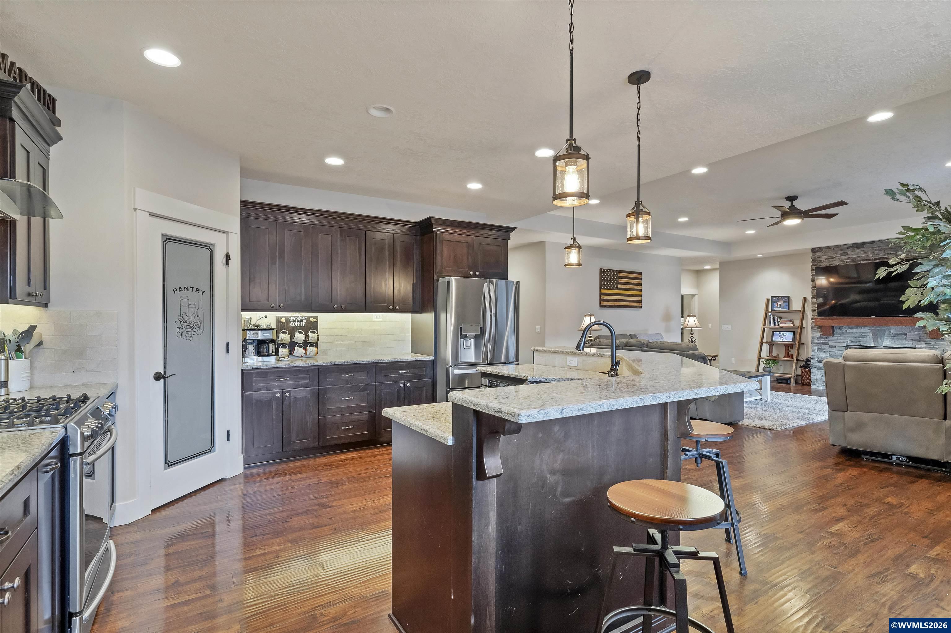 1465 SE Greening Dr, Dallas, OR, 97338