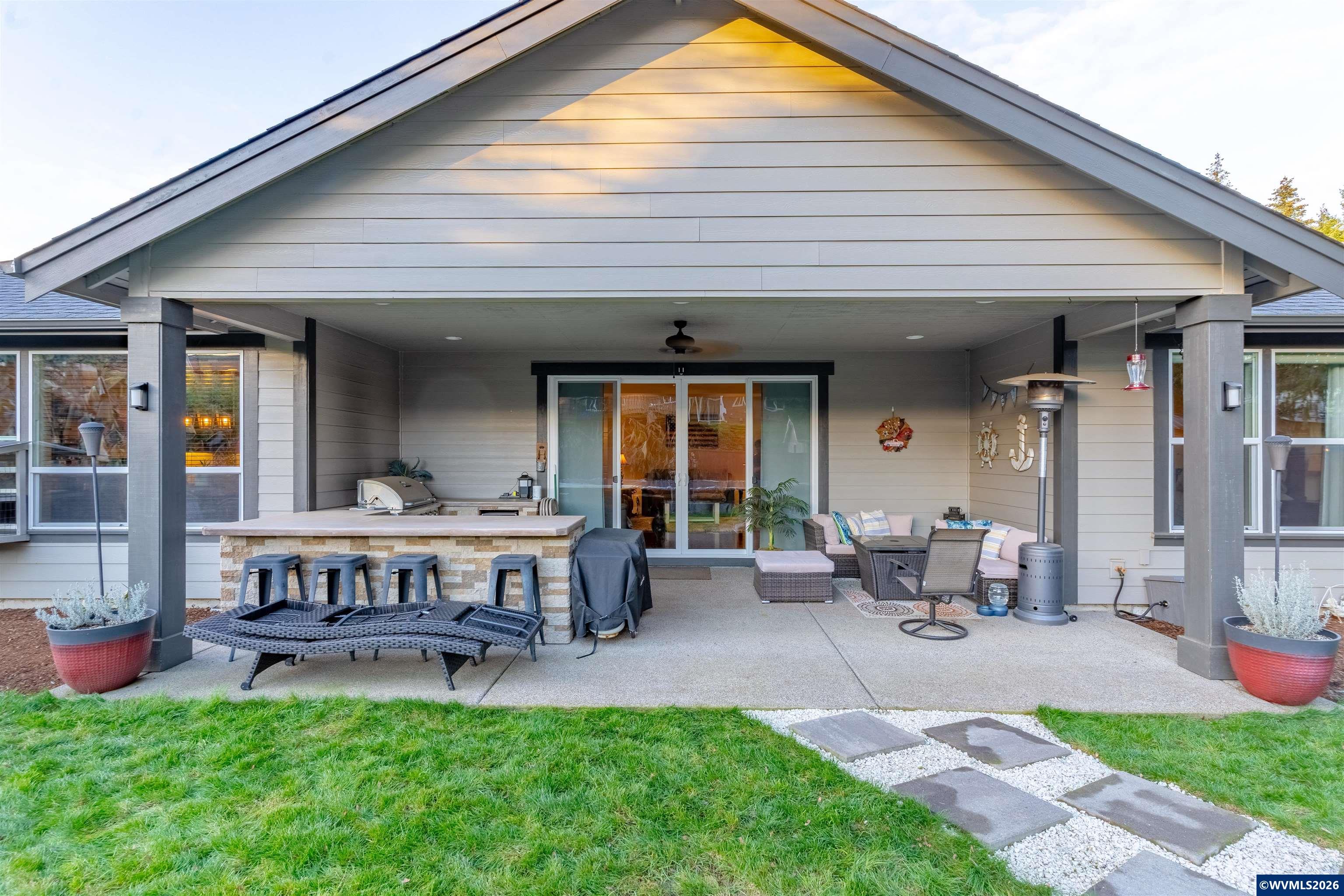 1465 SE Greening Dr, Dallas, OR, 97338