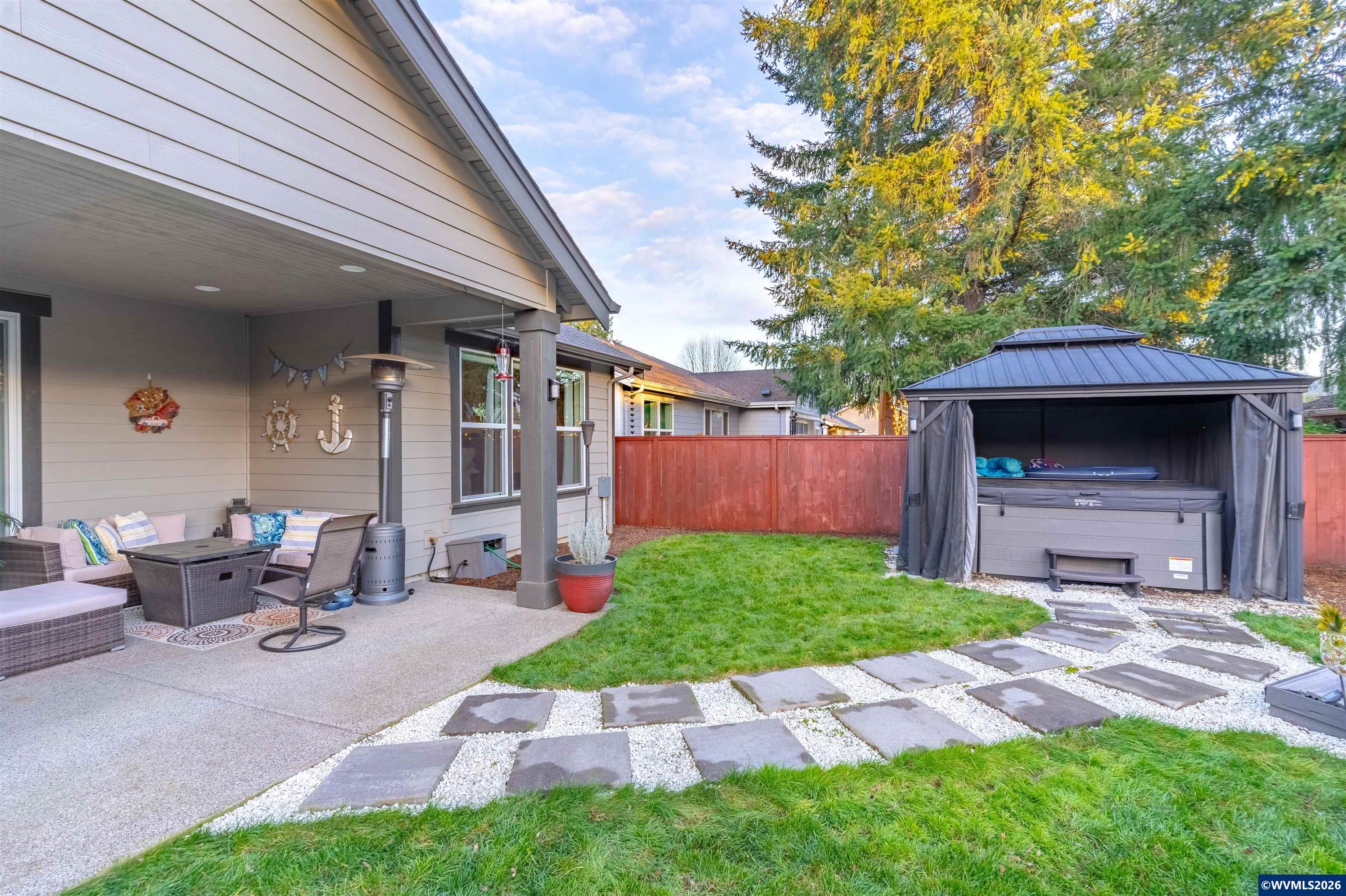 1465 SE Greening Dr, Dallas, OR, 97338