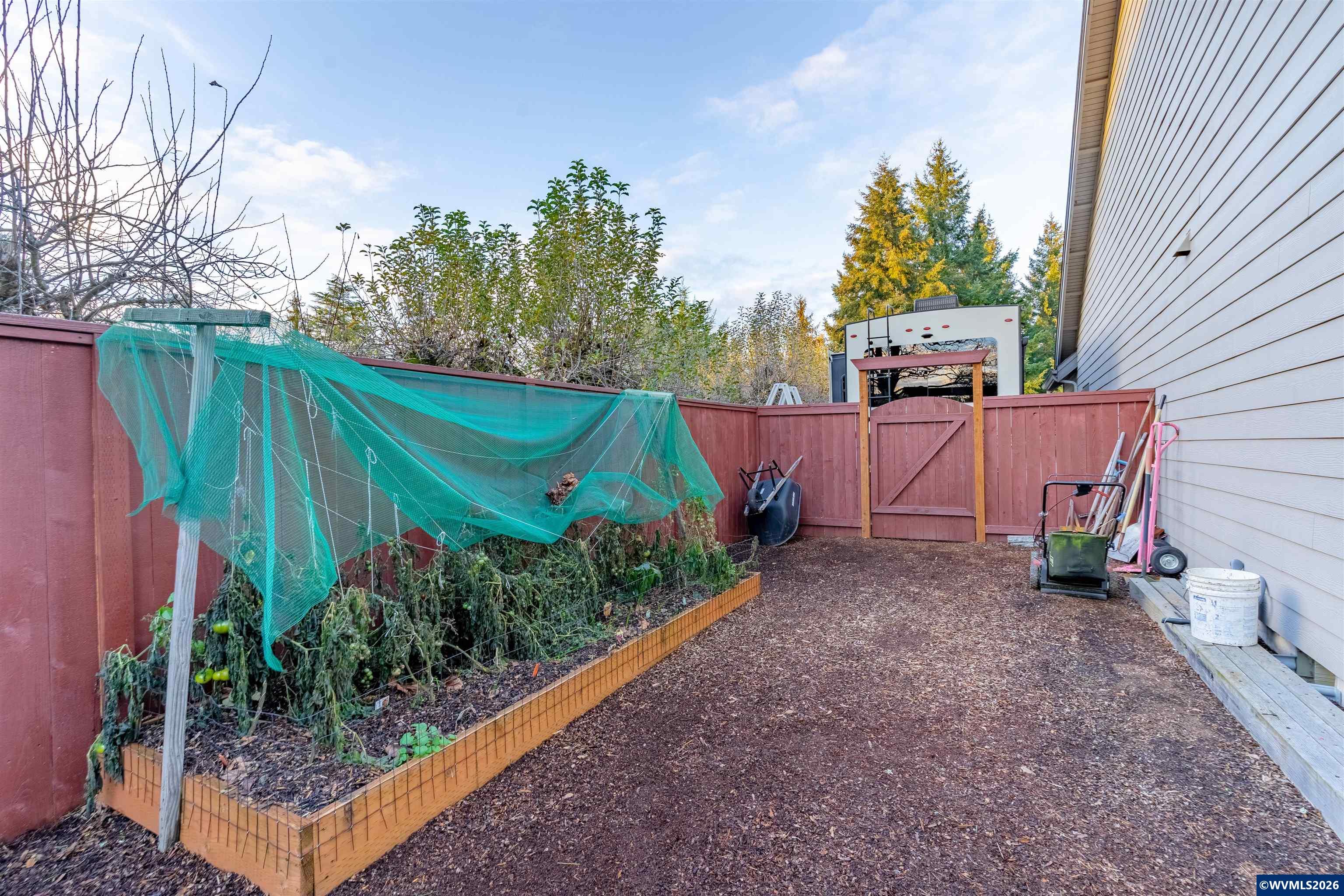 1465 SE Greening Dr, Dallas, OR, 97338