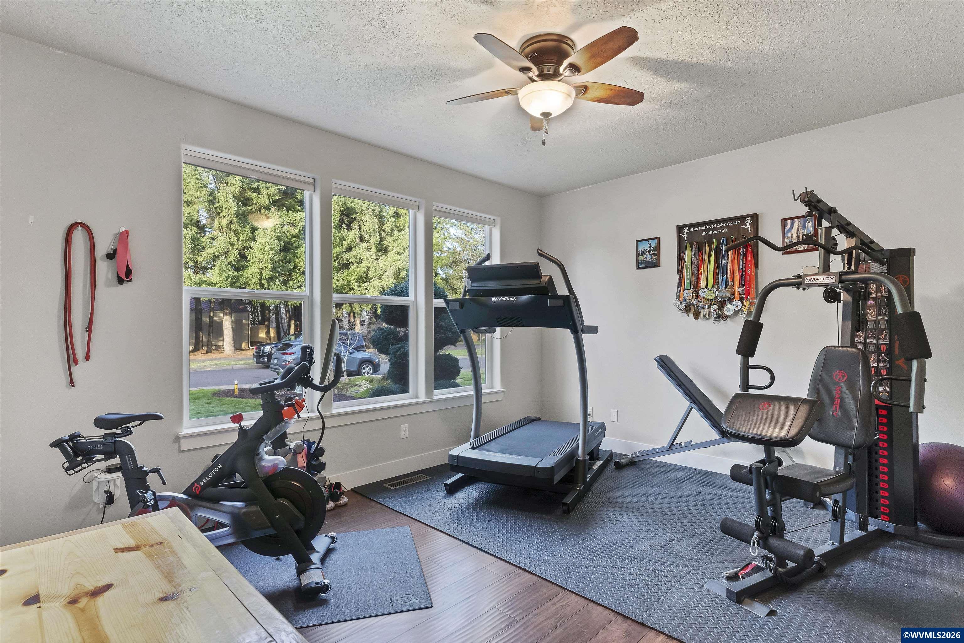 1465 SE Greening Dr, Dallas, OR, 97338