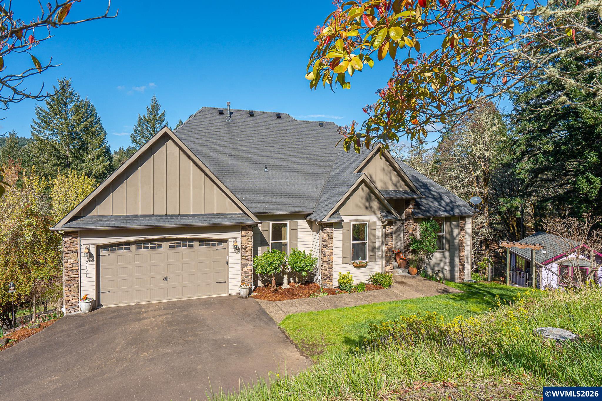 7175 NW Oak Creek Dr