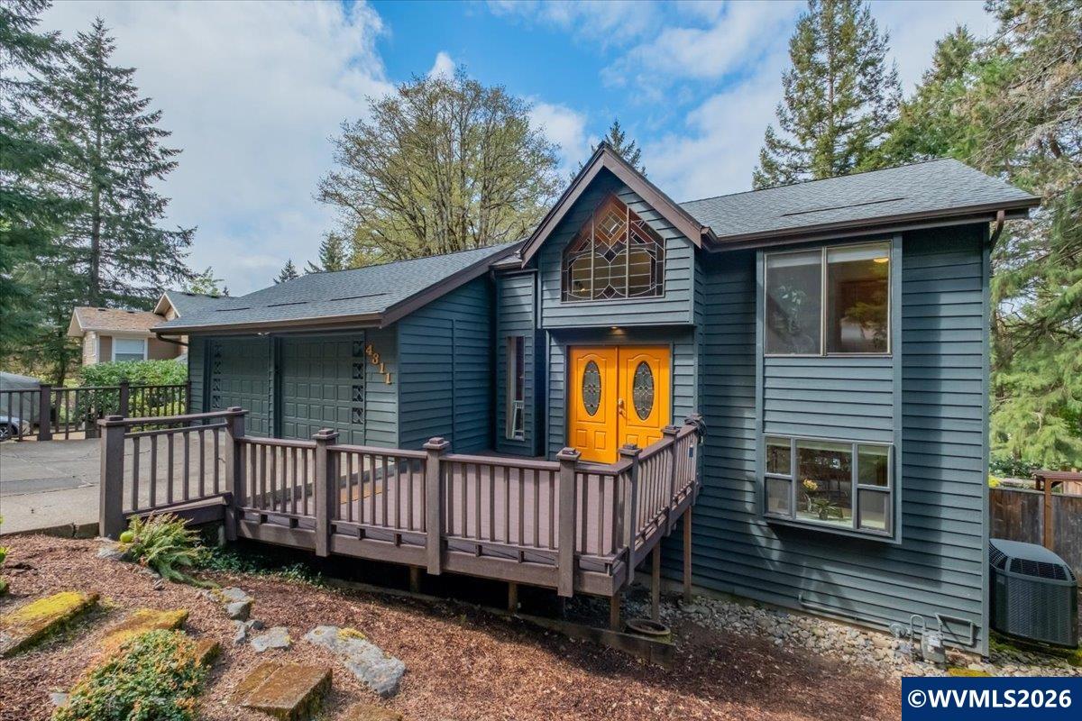 4311 NW Elmwood Dr