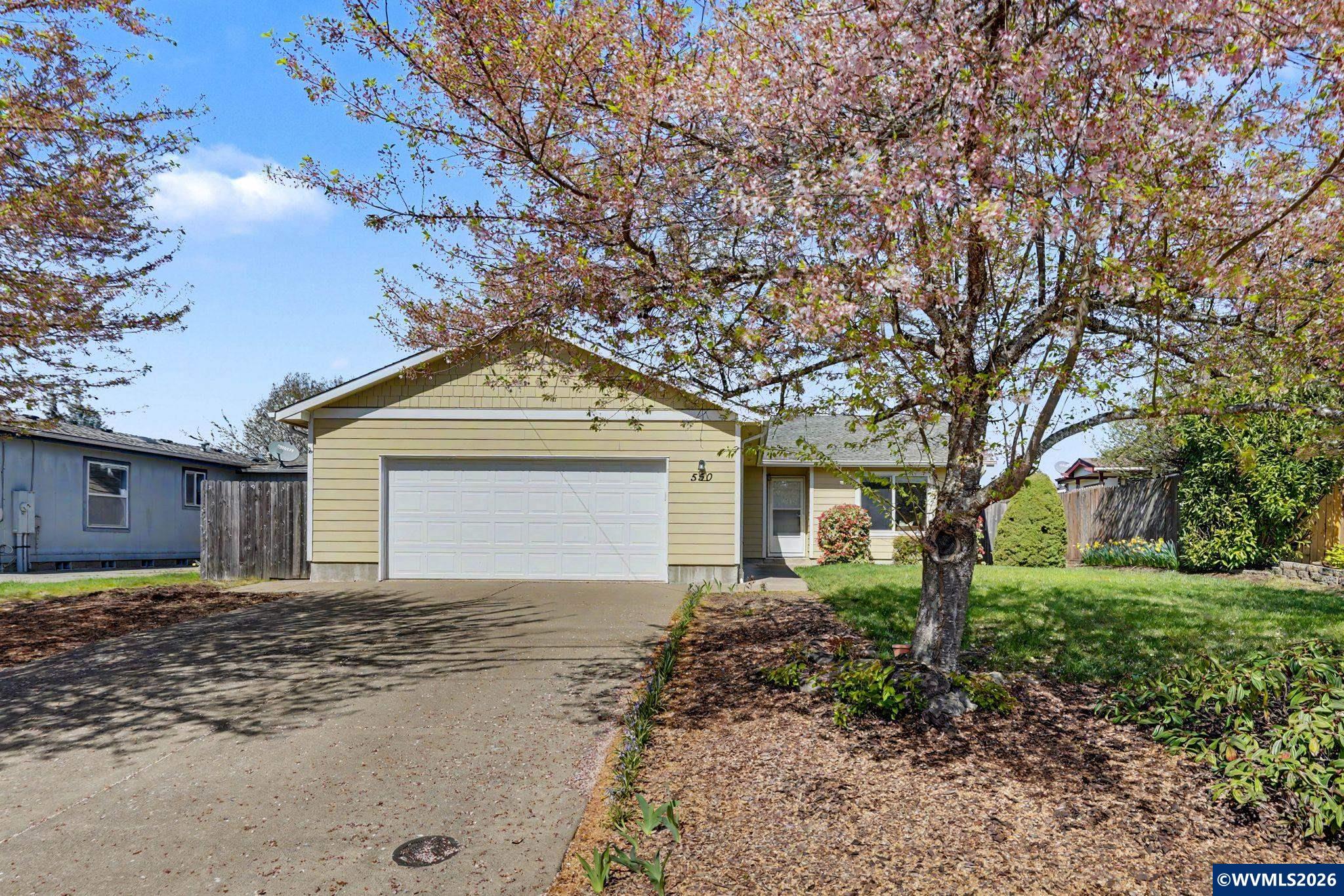 1383 Thompson Rd, Woodburn, OR, 97071