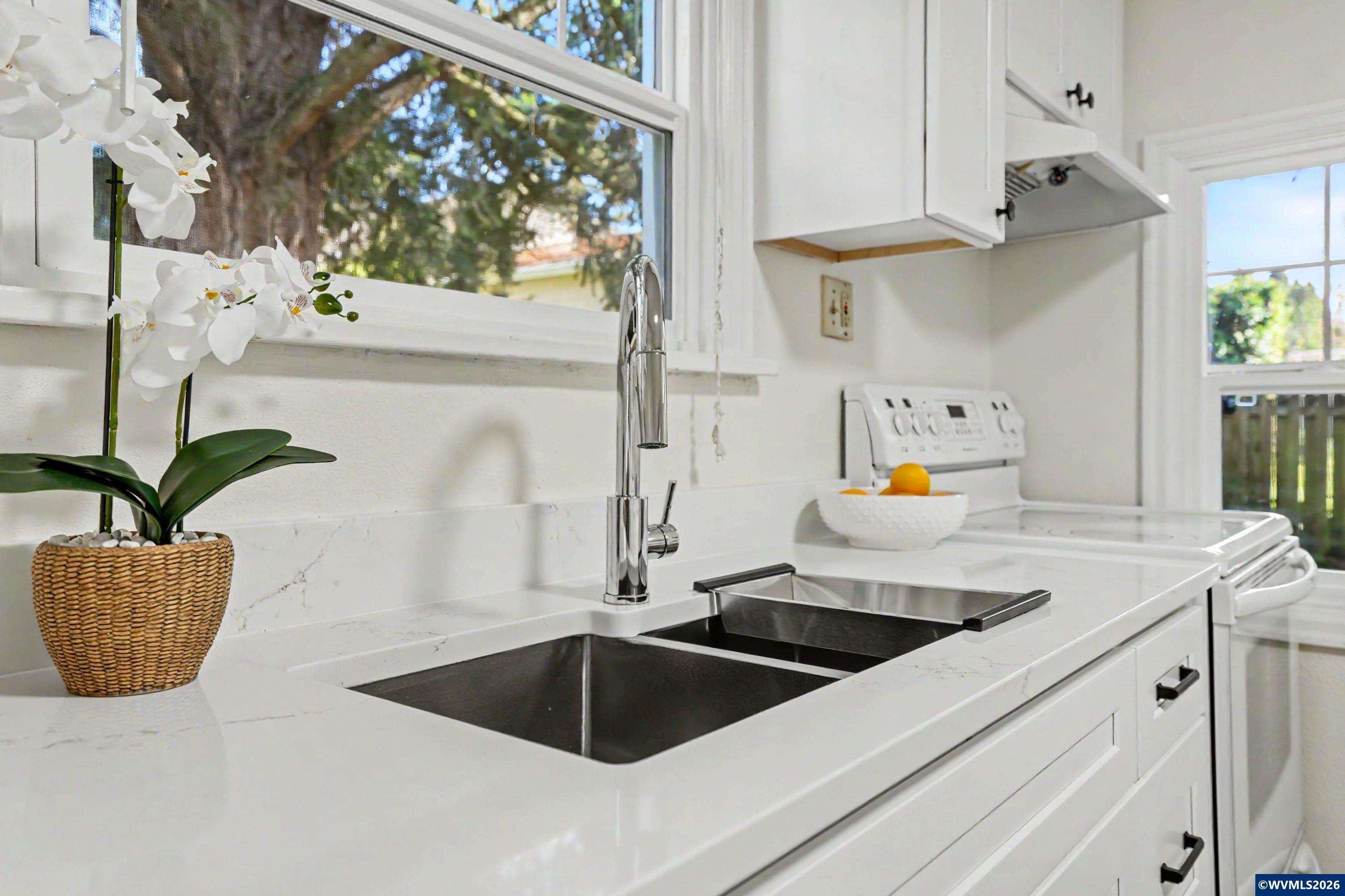 170 E Rose St, Lebanon, OR, 97355