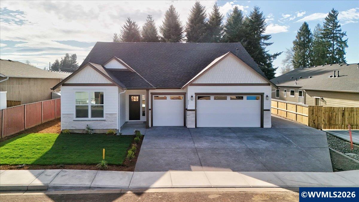 211 NE Broadway St, Sublimity, OR, 97385