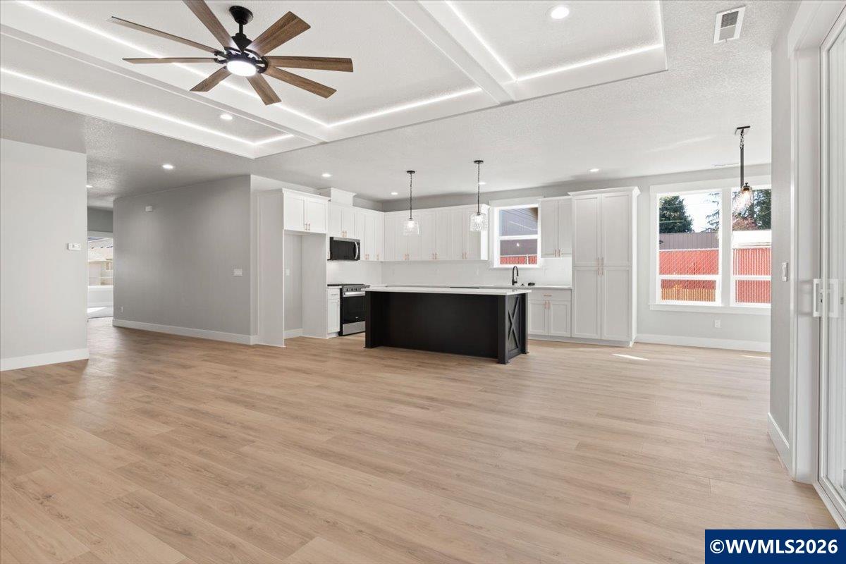 211 NE Broadway St, Sublimity, OR, 97385