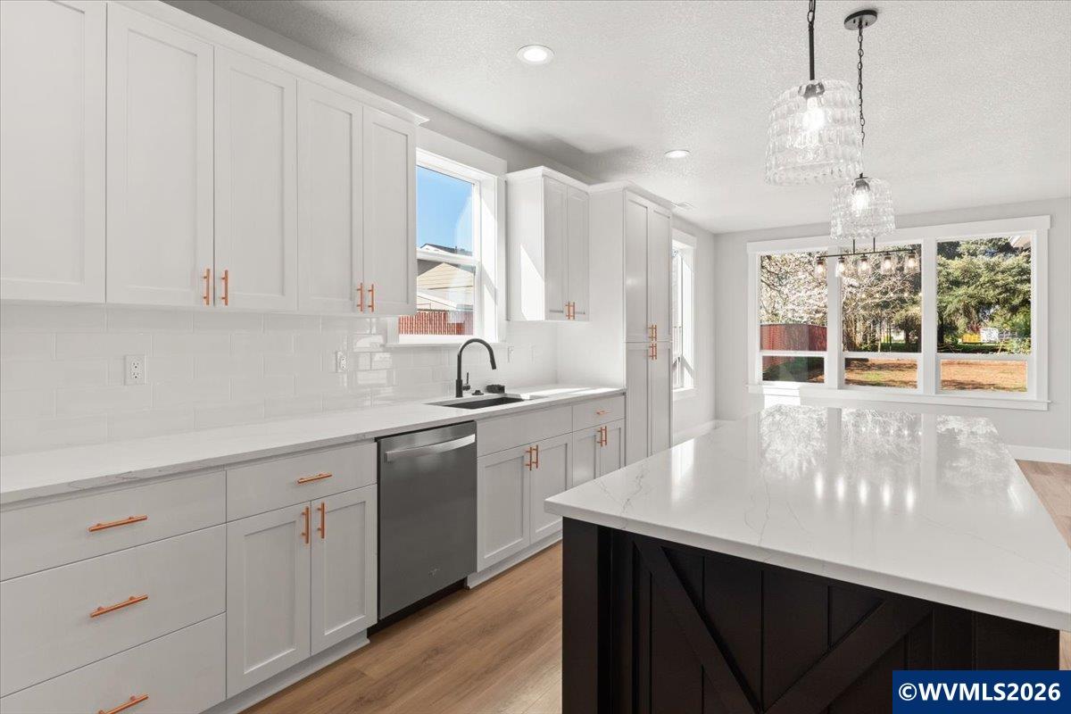 211 NE Broadway St, Sublimity, OR, 97385