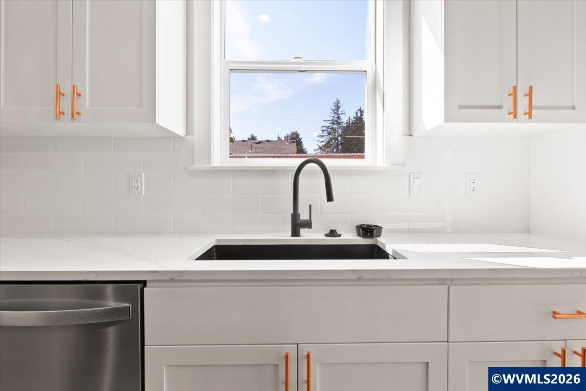 211 NE Broadway St, Sublimity, OR, 97385