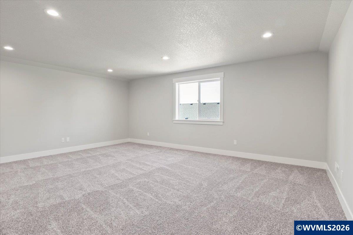 211 NE Broadway St, Sublimity, OR, 97385