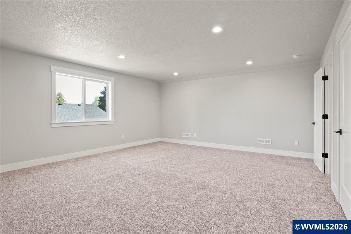 211 NE Broadway St, Sublimity, OR, 97385