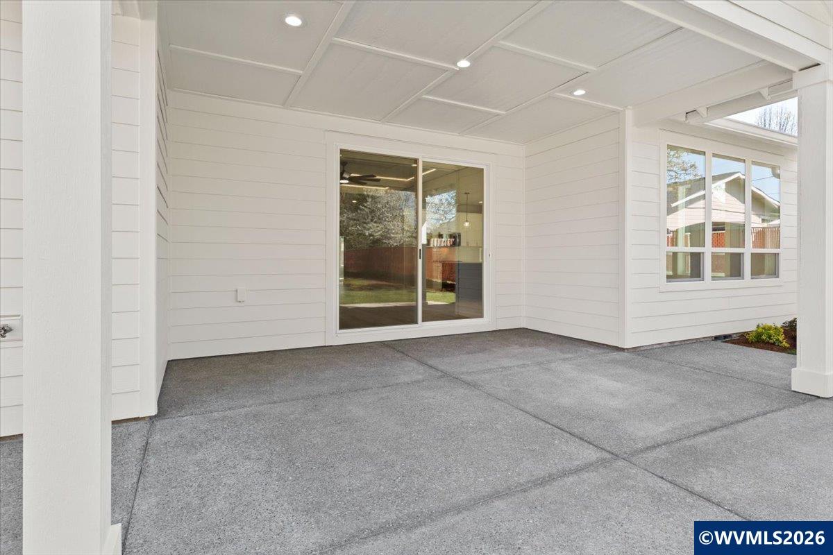 211 NE Broadway St, Sublimity, OR, 97385