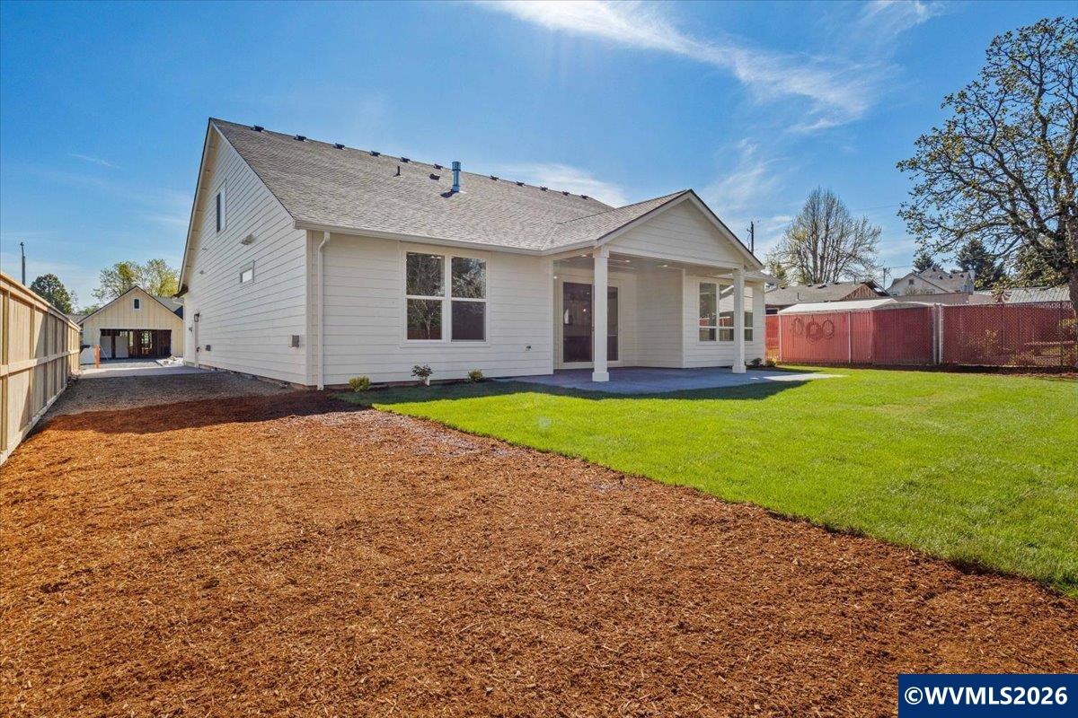 211 NE Broadway St, Sublimity, OR, 97385