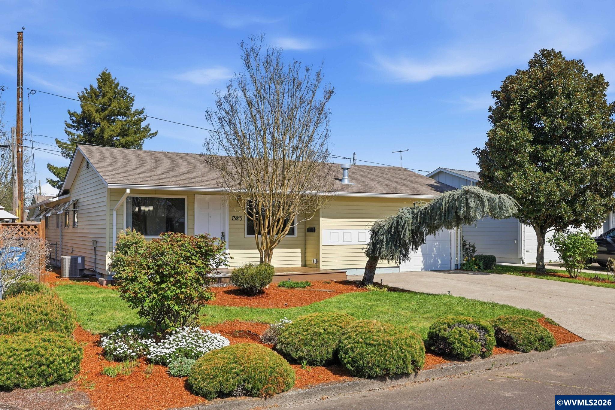 1383 Thompson Rd, Woodburn, OR, 97071